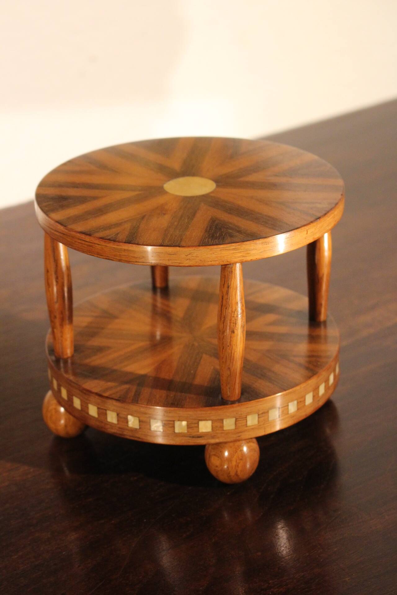Art Deco representative pedestal table