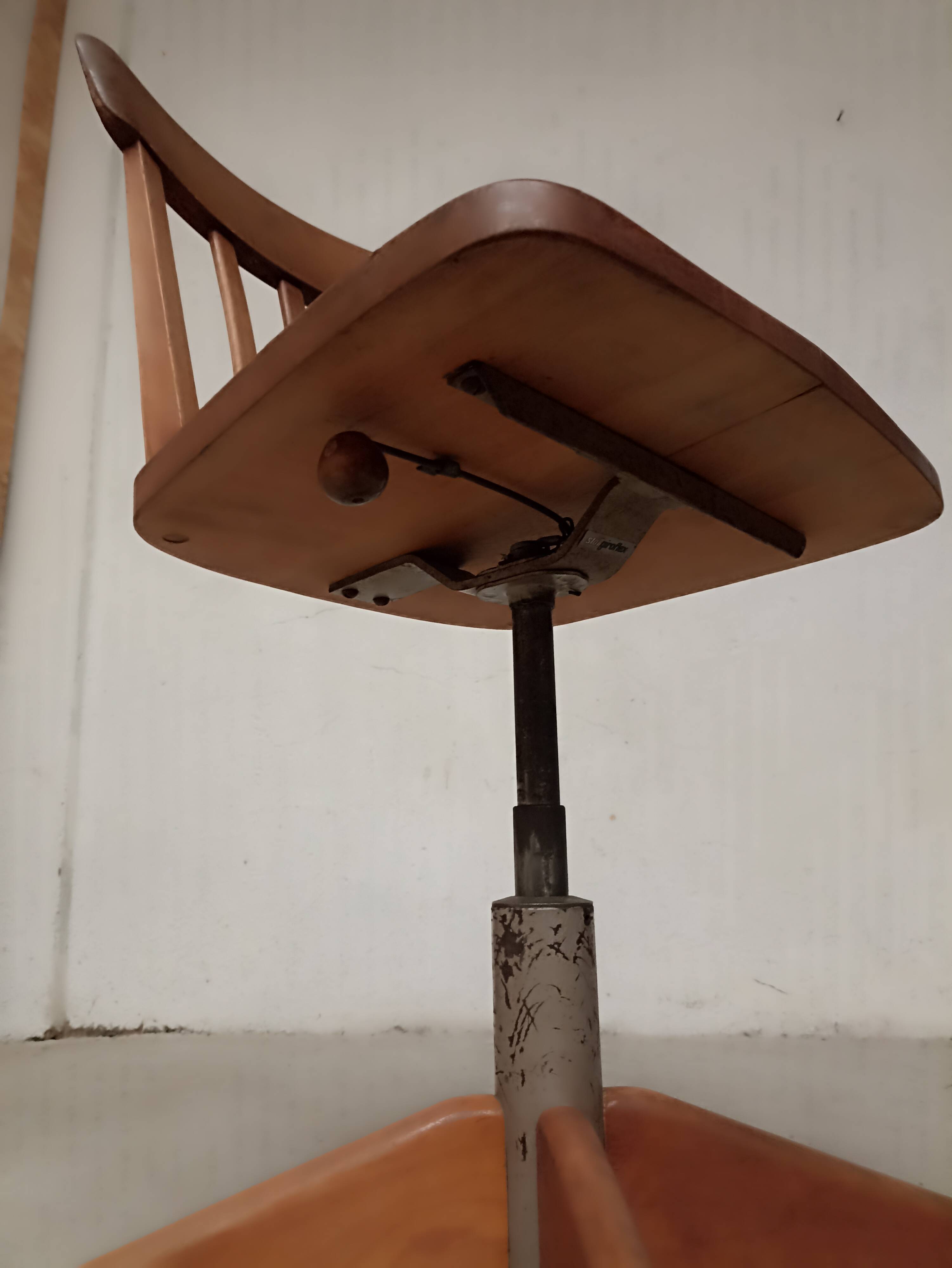 Vintage desk + chairs