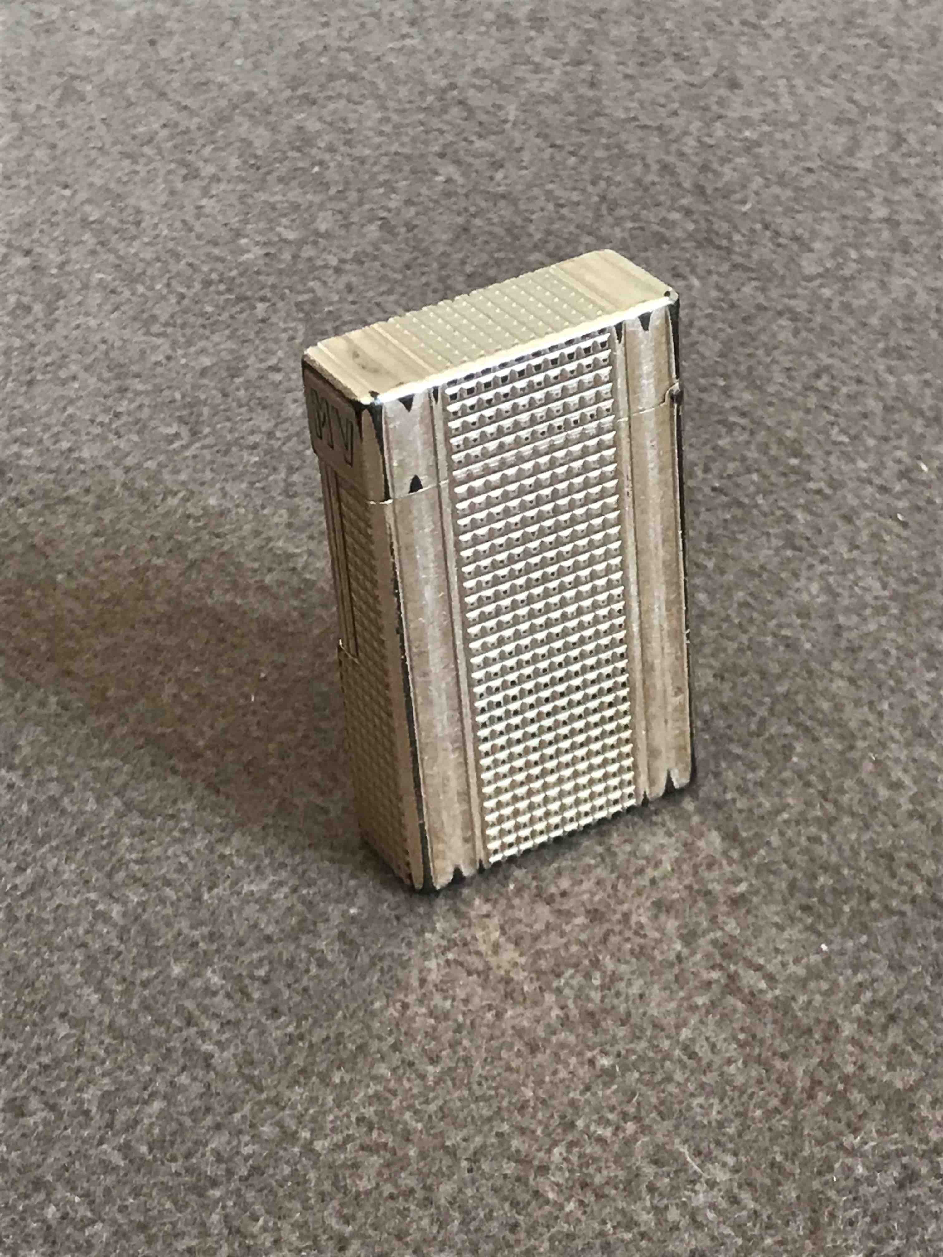 Lighter S.T. Dupont Line 1 gold plated