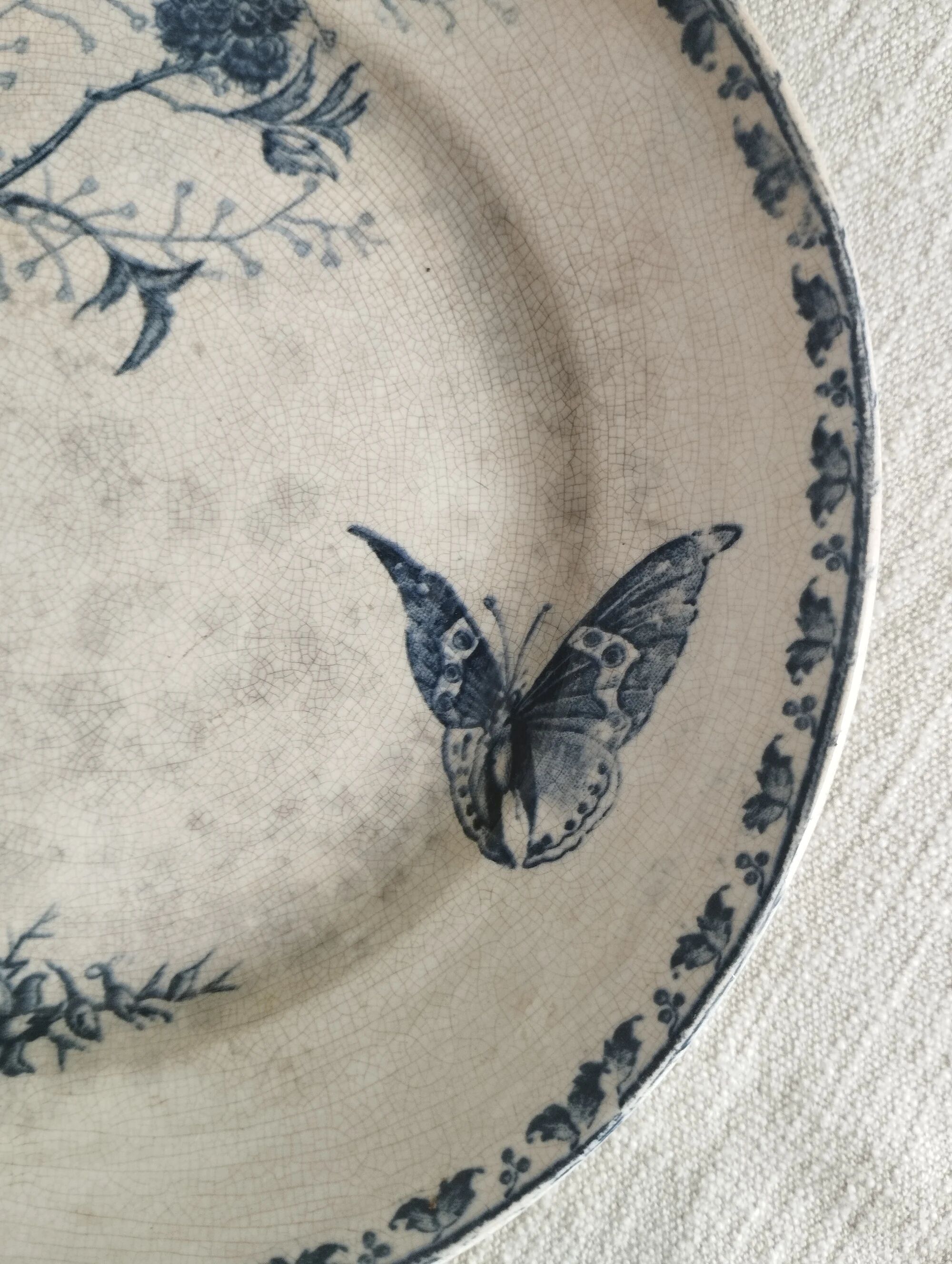 Ironstone plate Sarreguemines U&C "Carmen"