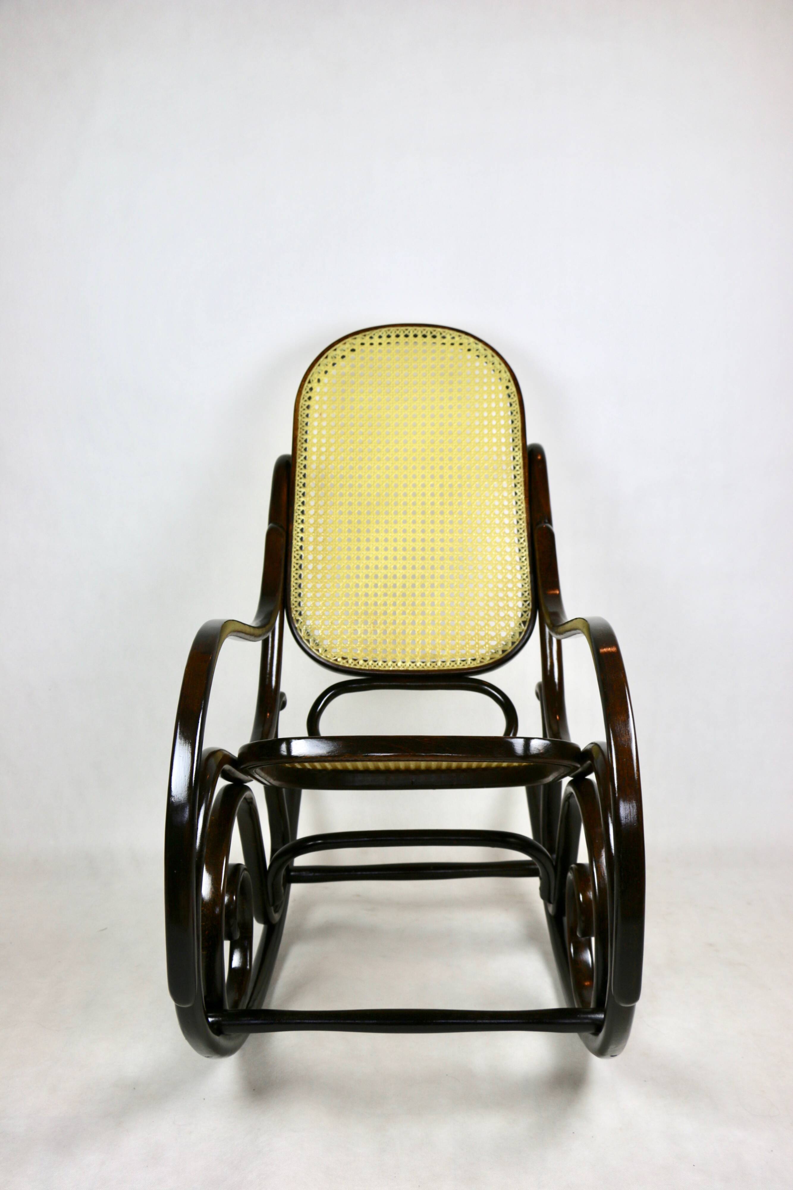 Vintage Brown Rocking Chair by Michael Thonet