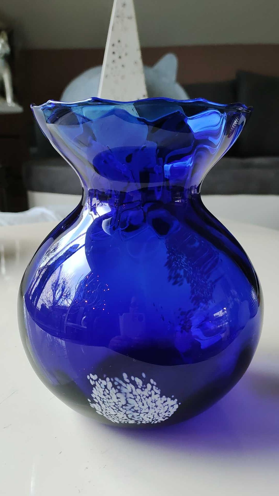 Vase shape vintage ball blown glass with frill