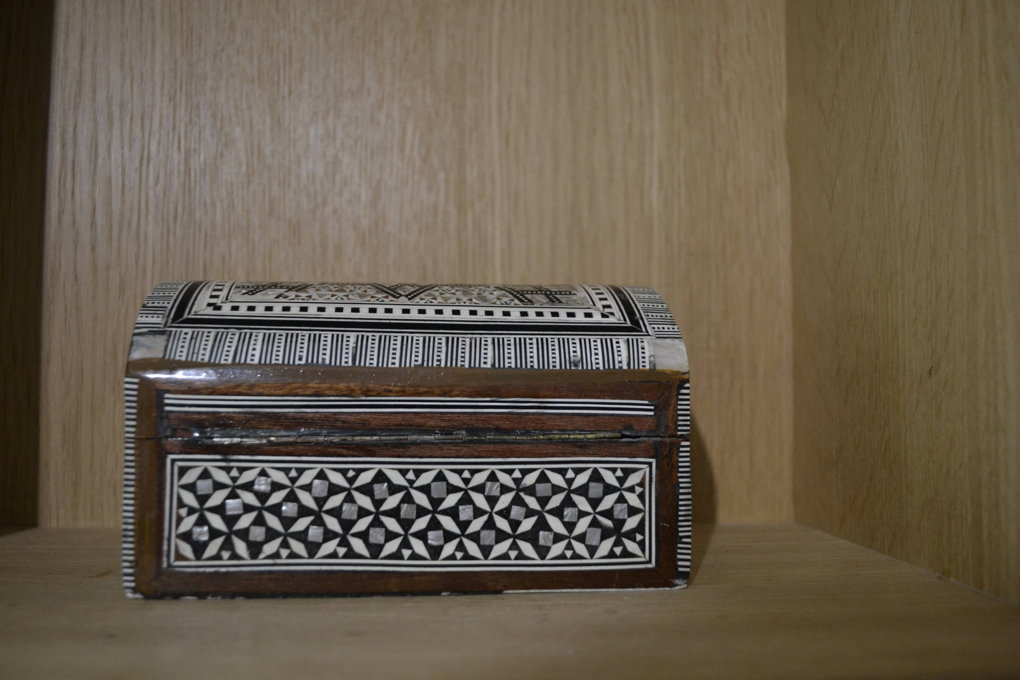 Syrian jewelry box