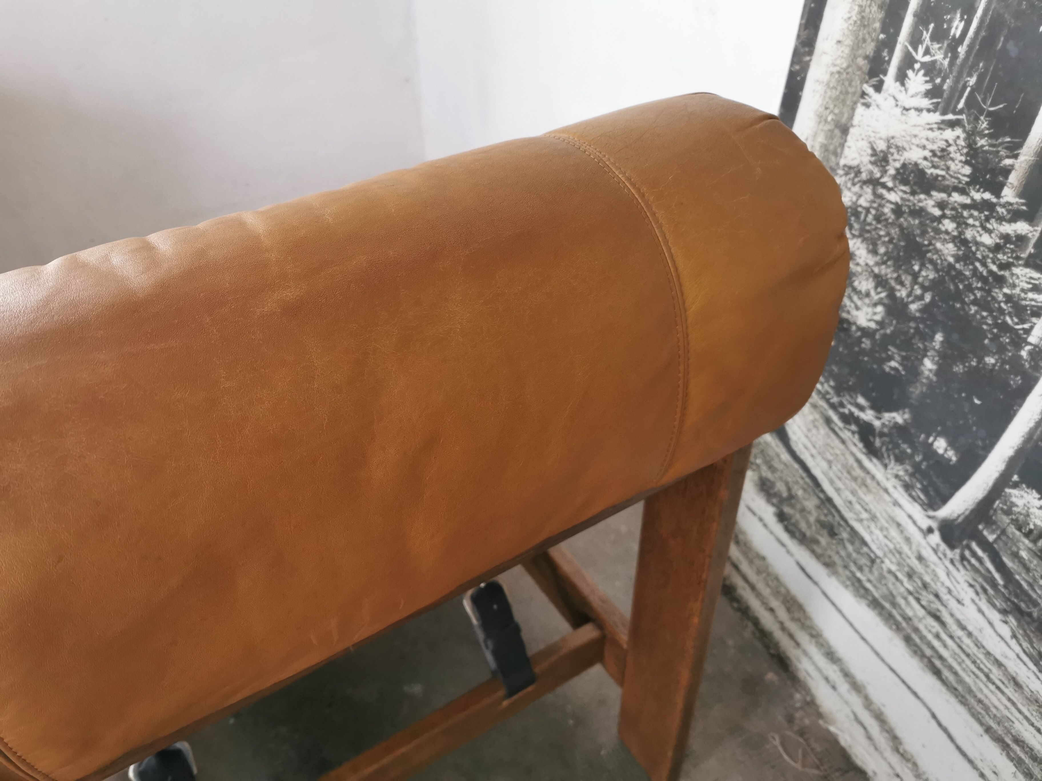 Tawny leather heater