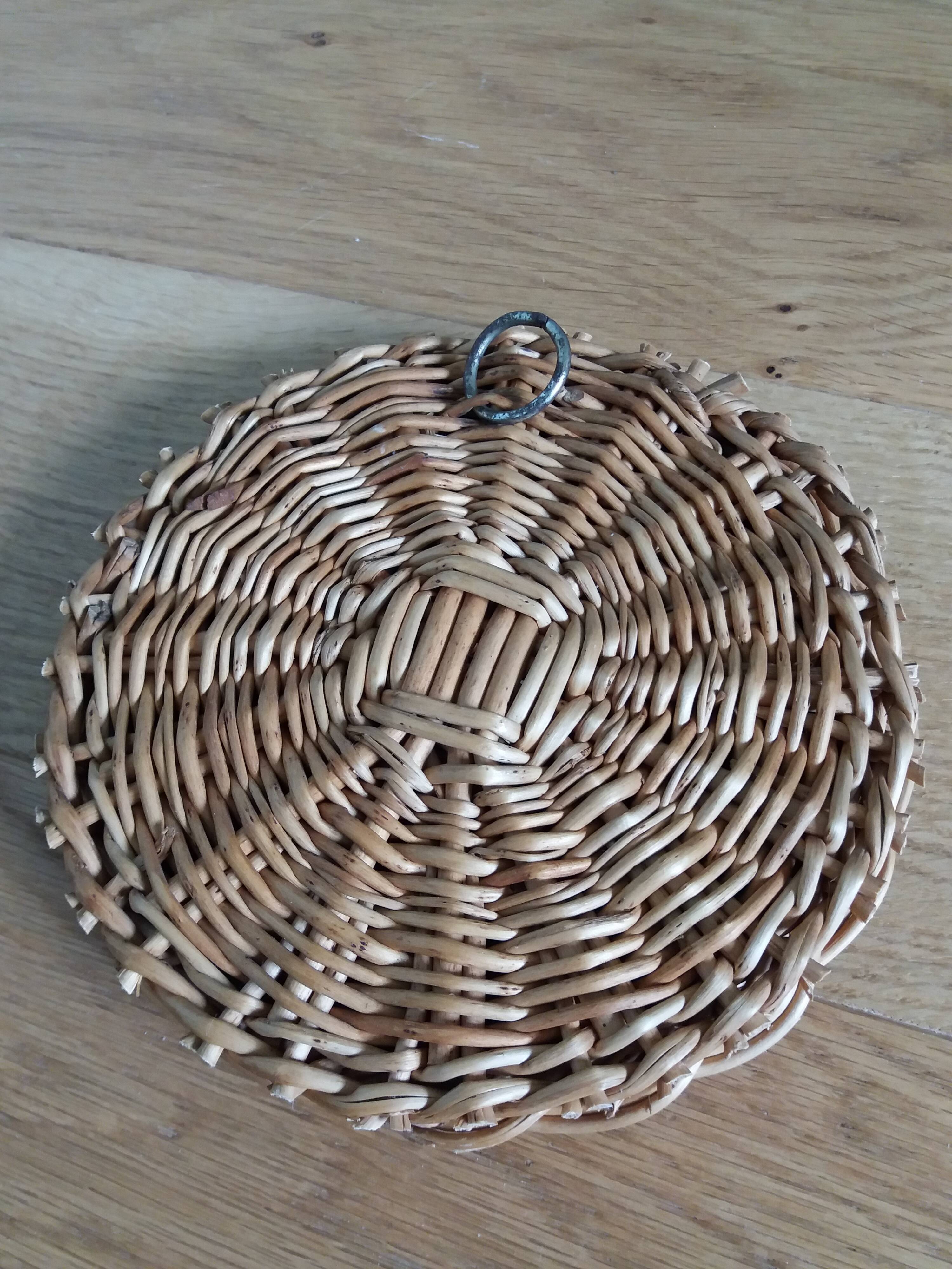 Round rattan wicker mirror 18cm