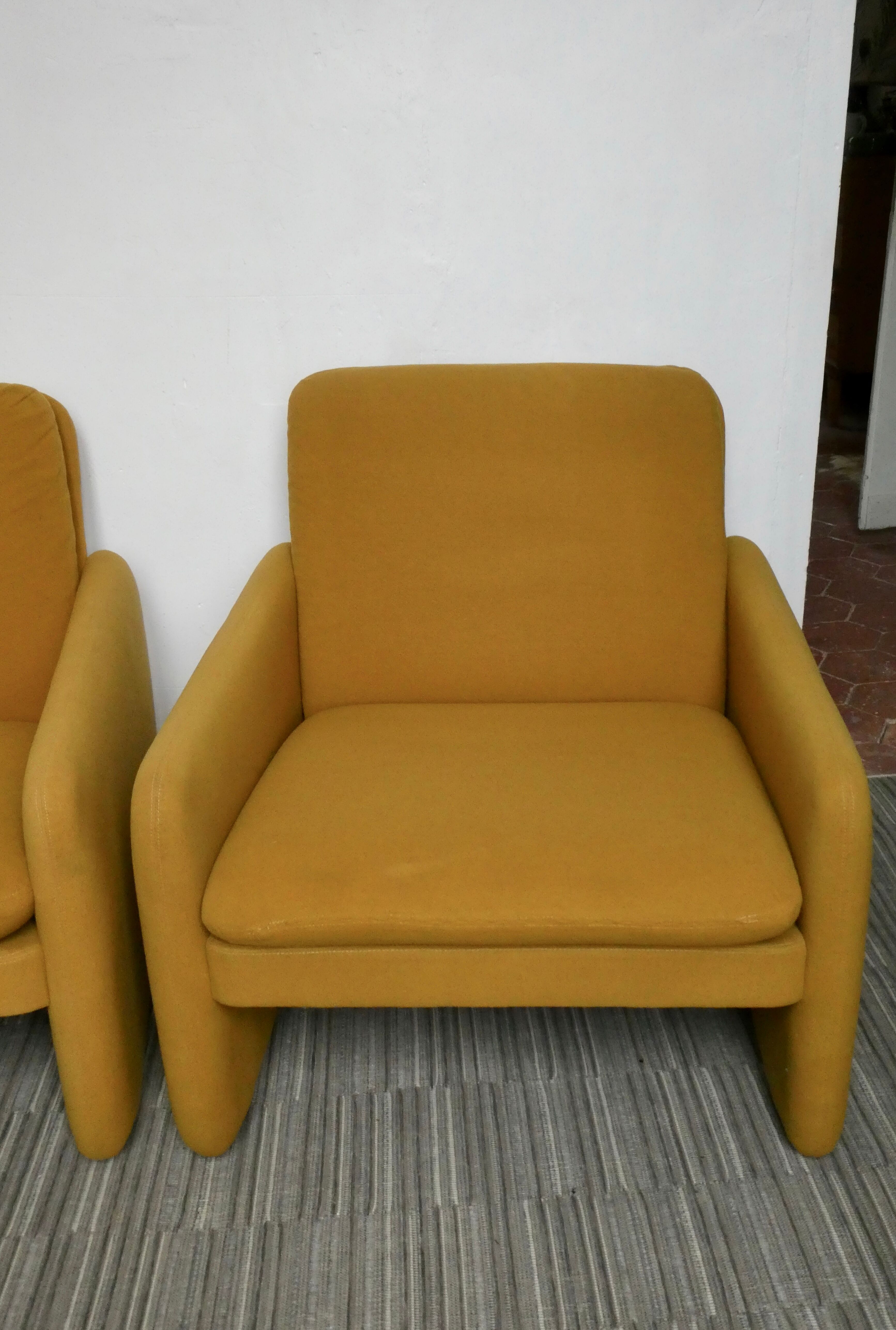 Paire de fauteuils mini club de Steiner années 60