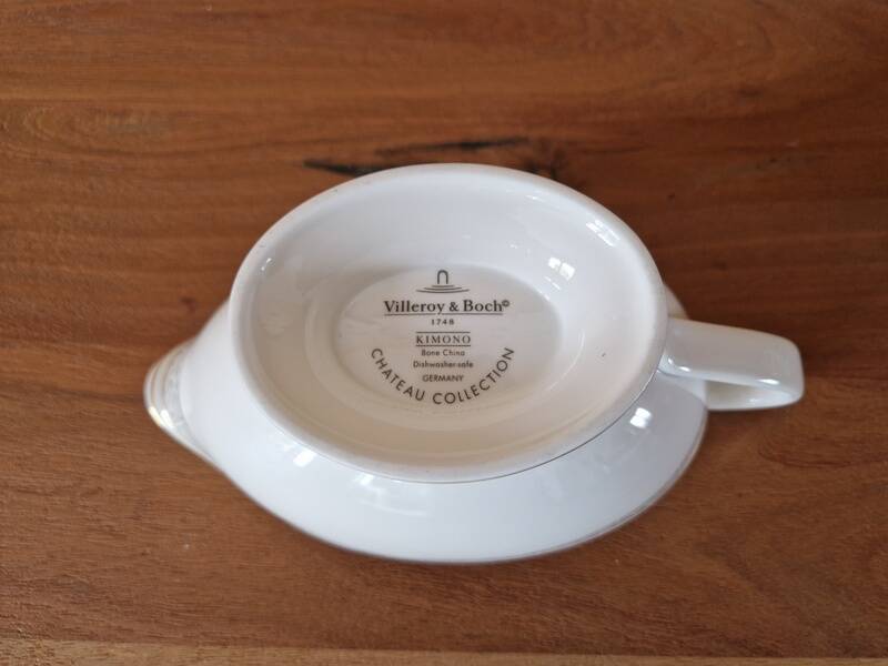 Villeroy and Boch - Kimono porcelain sauce boat, Château collection