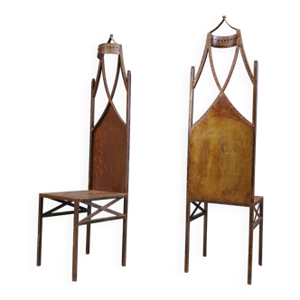 Paire de chaises d'appoint gothiques françaises à haut dossier, années 1960