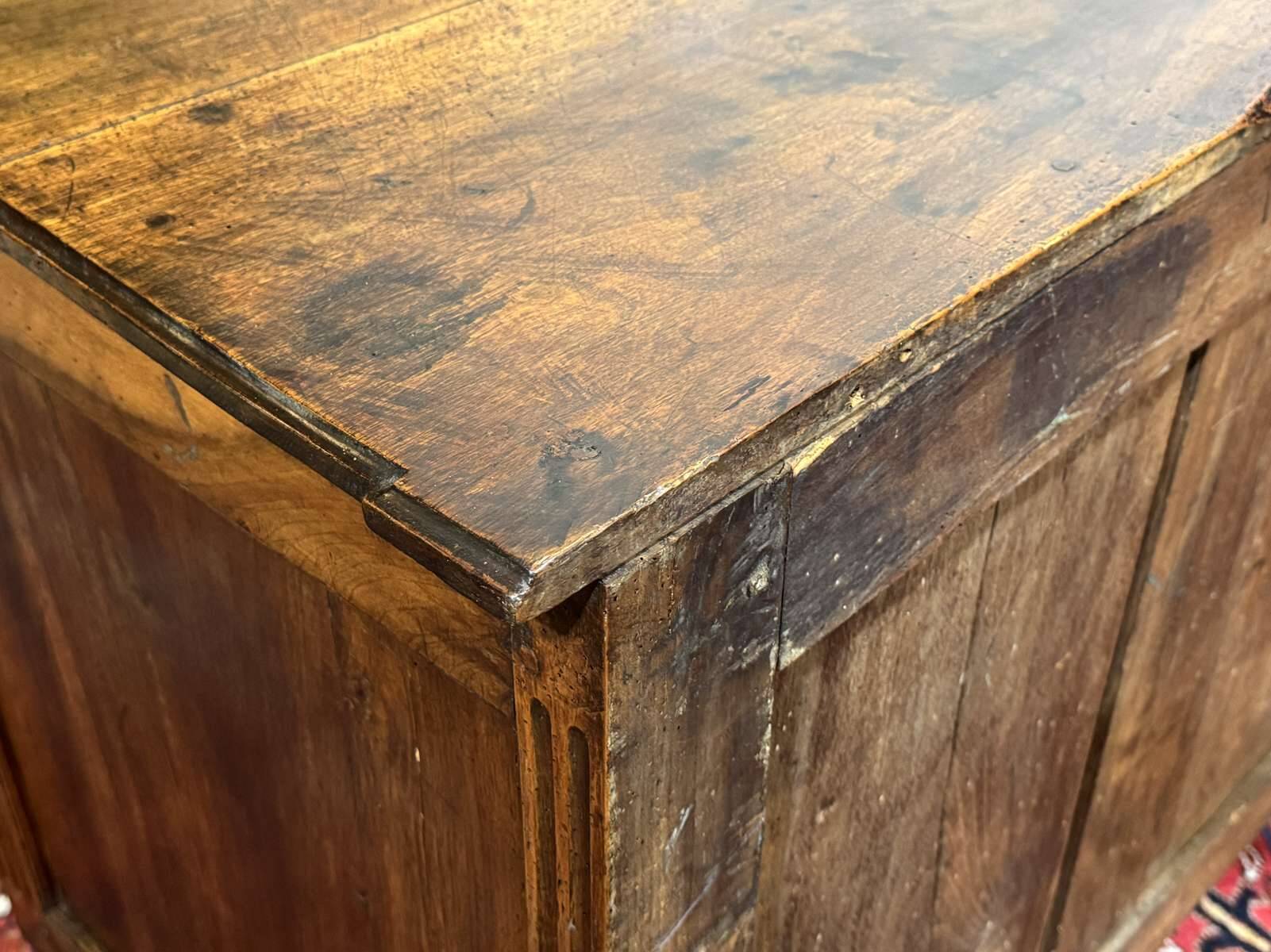 Louis XVI commode from the 18th century in walnut.