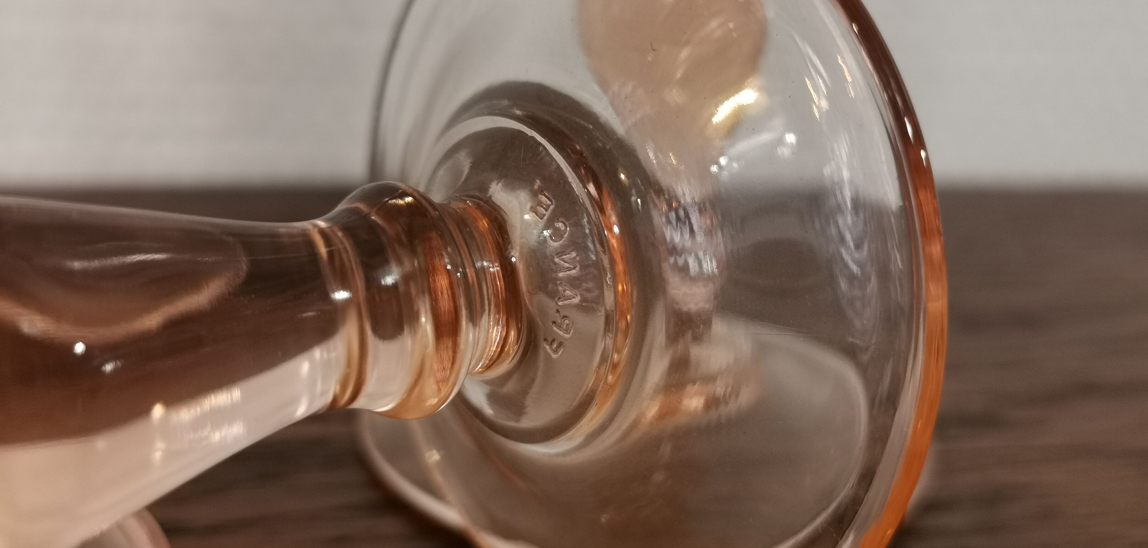 Set of 6 pink twisted wine glasses "Rosaline" Luminarc France