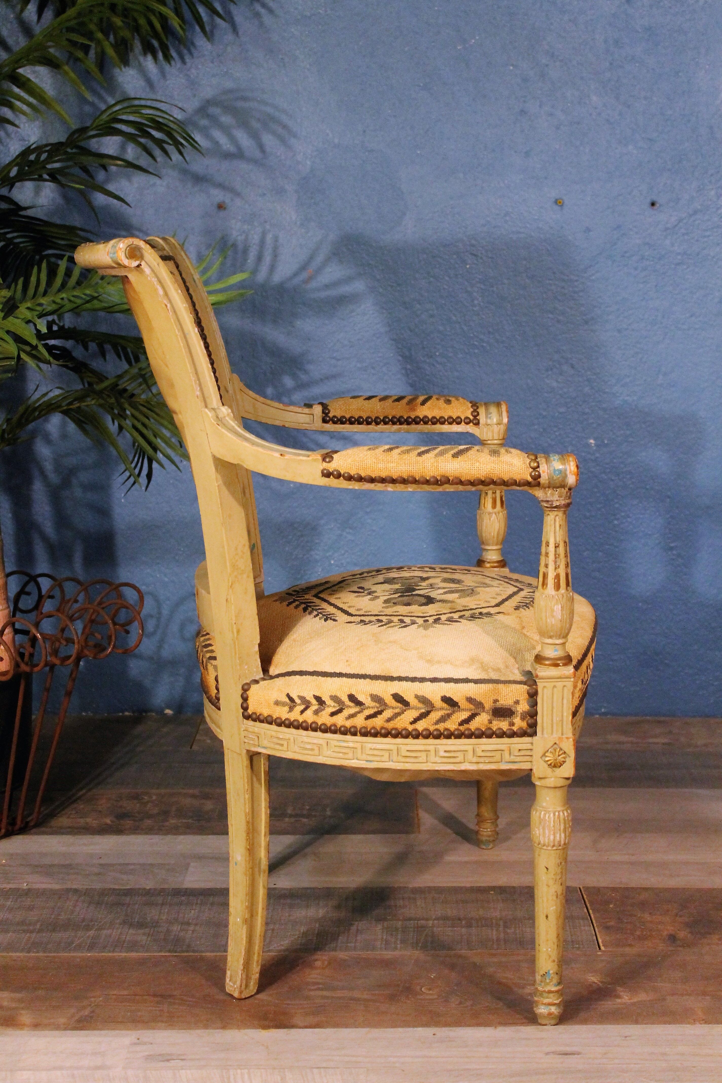 Pair of chairs Directory