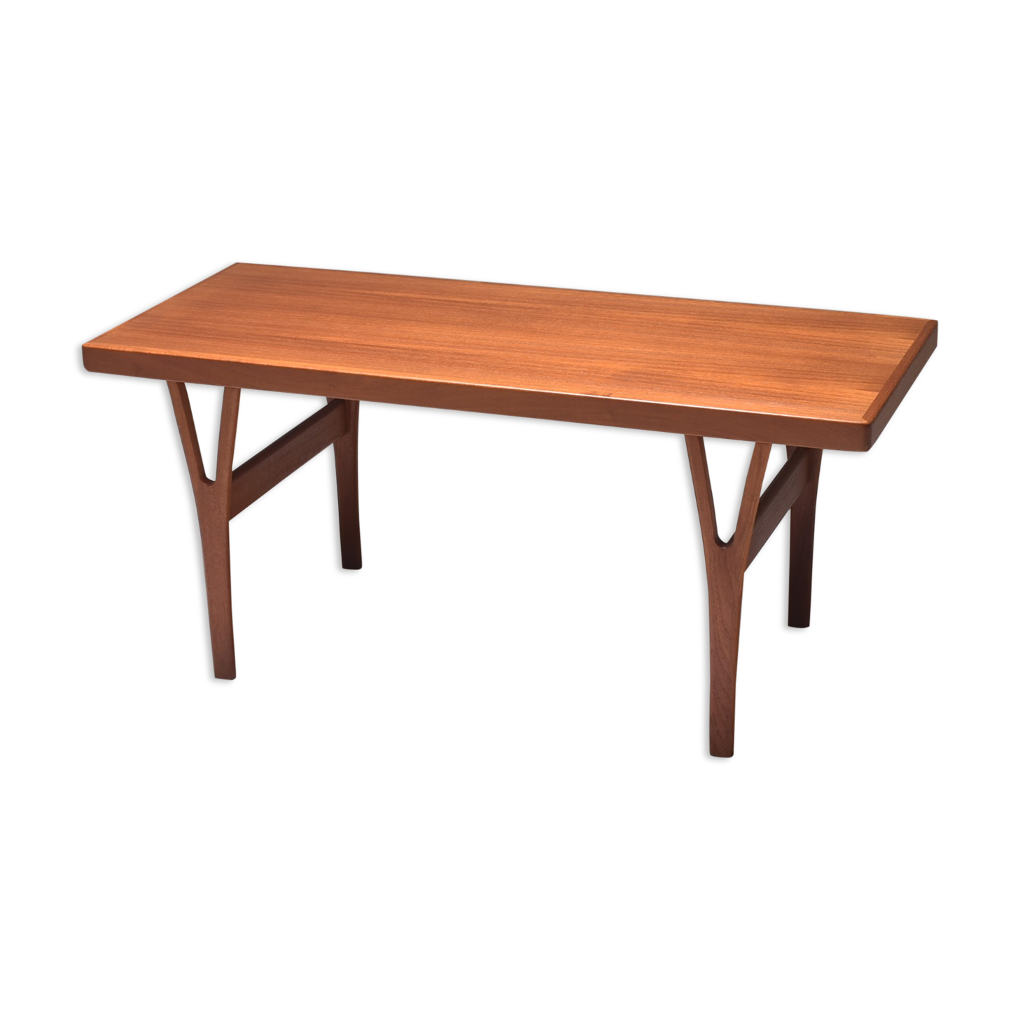 Scandinavian coffee table Trioh in teak