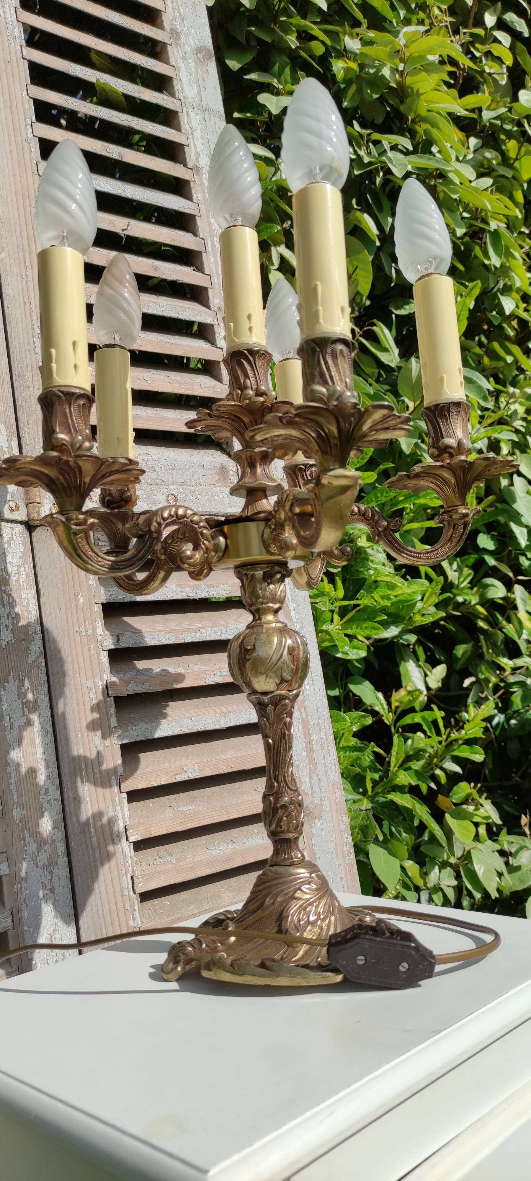 Chandelier bronze six branches électrique