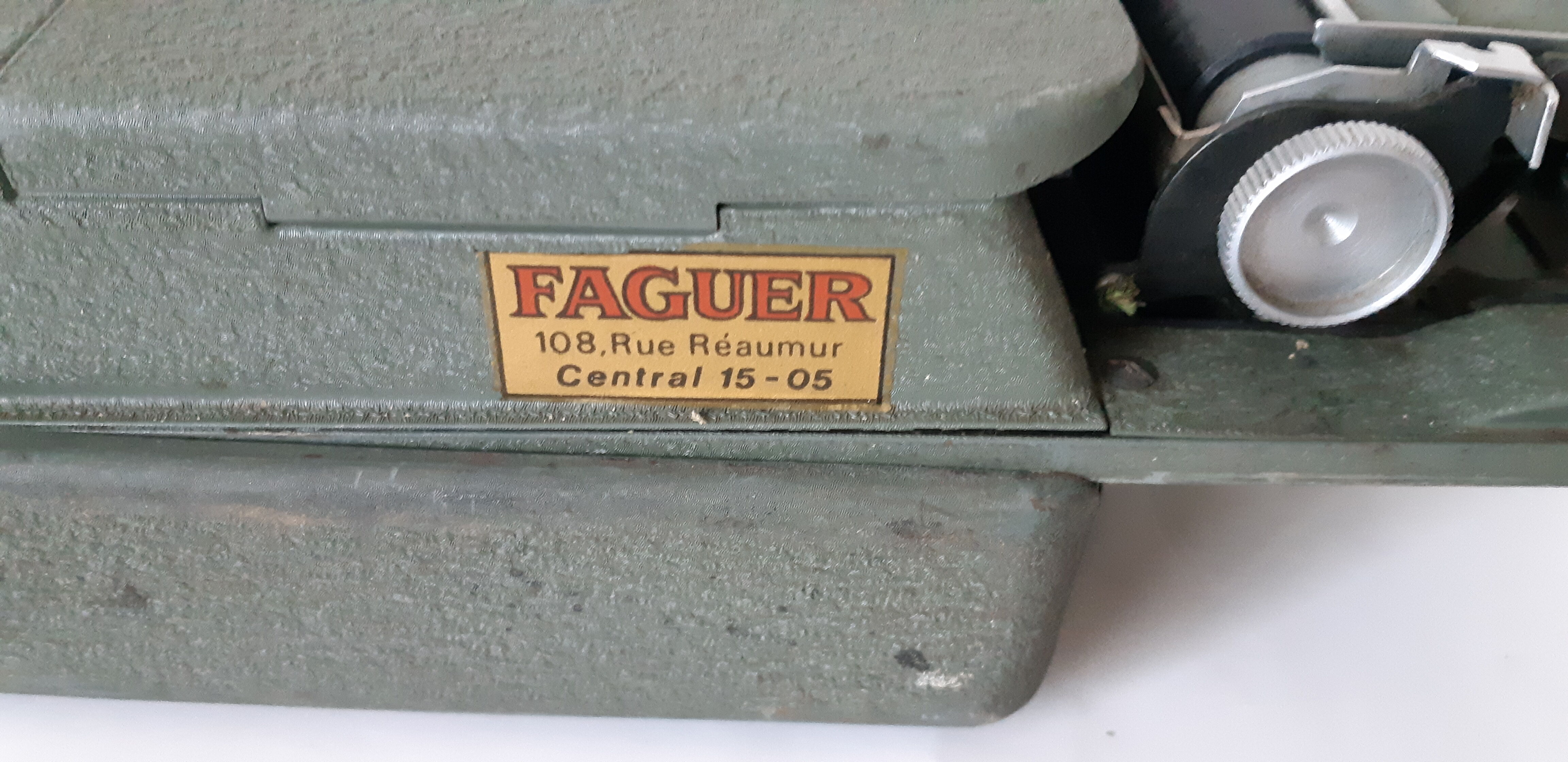 Olivetti Ivréa revised portable typewriter