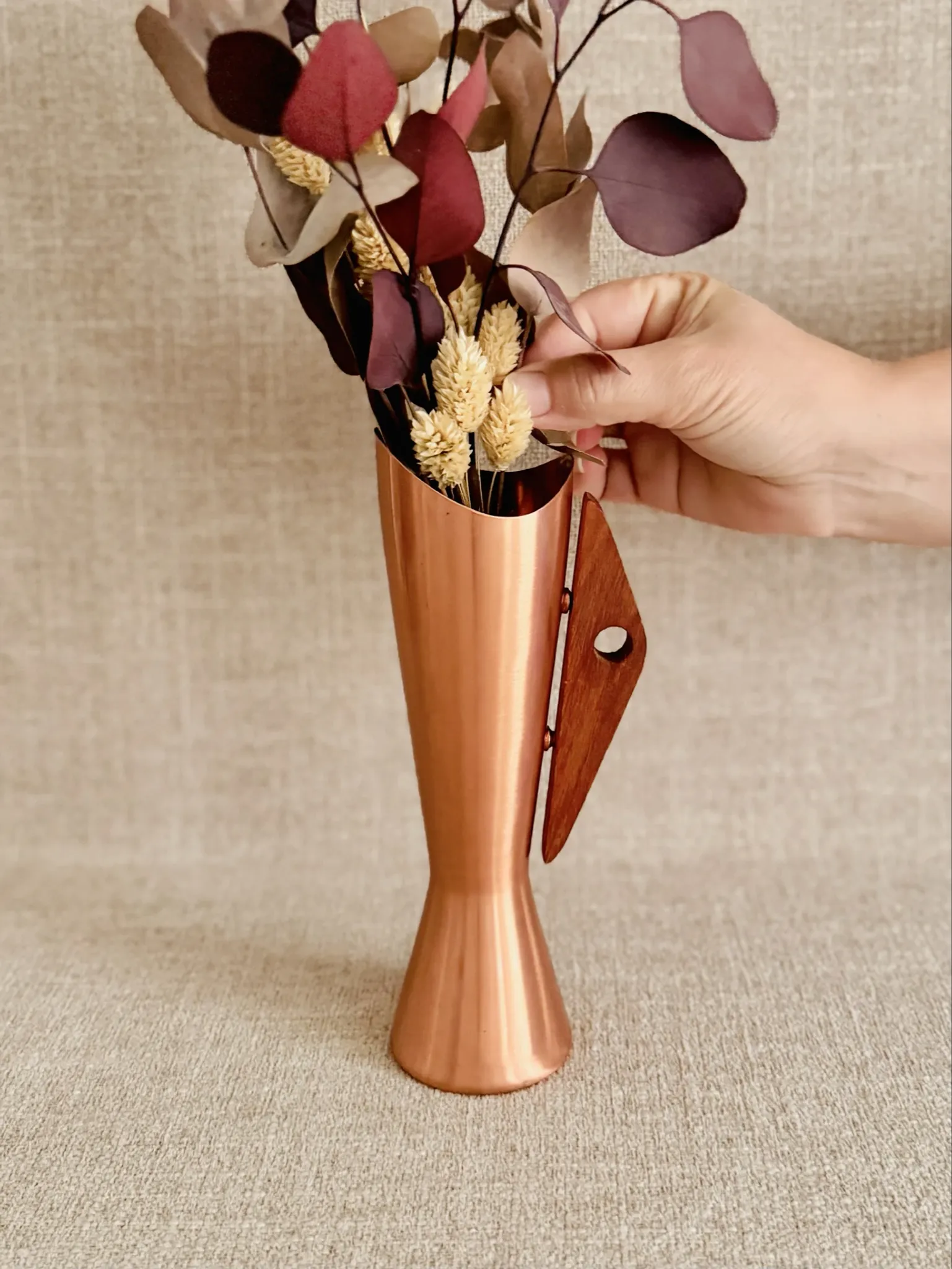 Dahlmann vase in copper, mid-century modern Scandinavian from the 50s/60s.