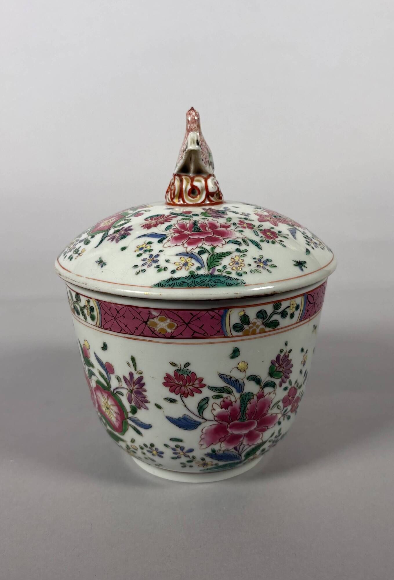 Porcelain bouillon - East India Company - 18th century - China