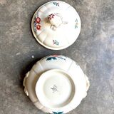 Digoin Sarreguemines earthenware tureen, “Yann” service