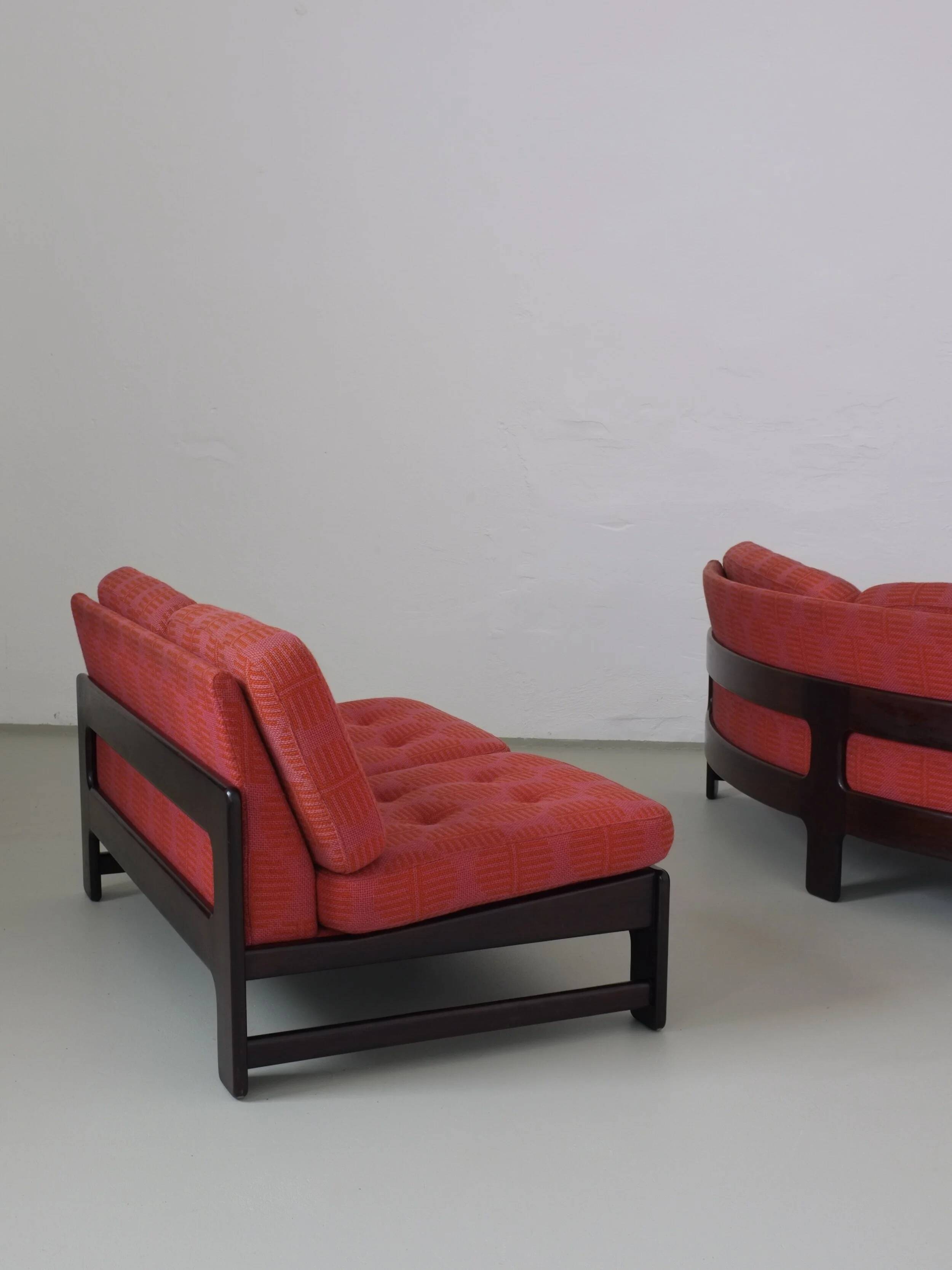 Ensemble de canapés bas modulables fuchsia style années 60