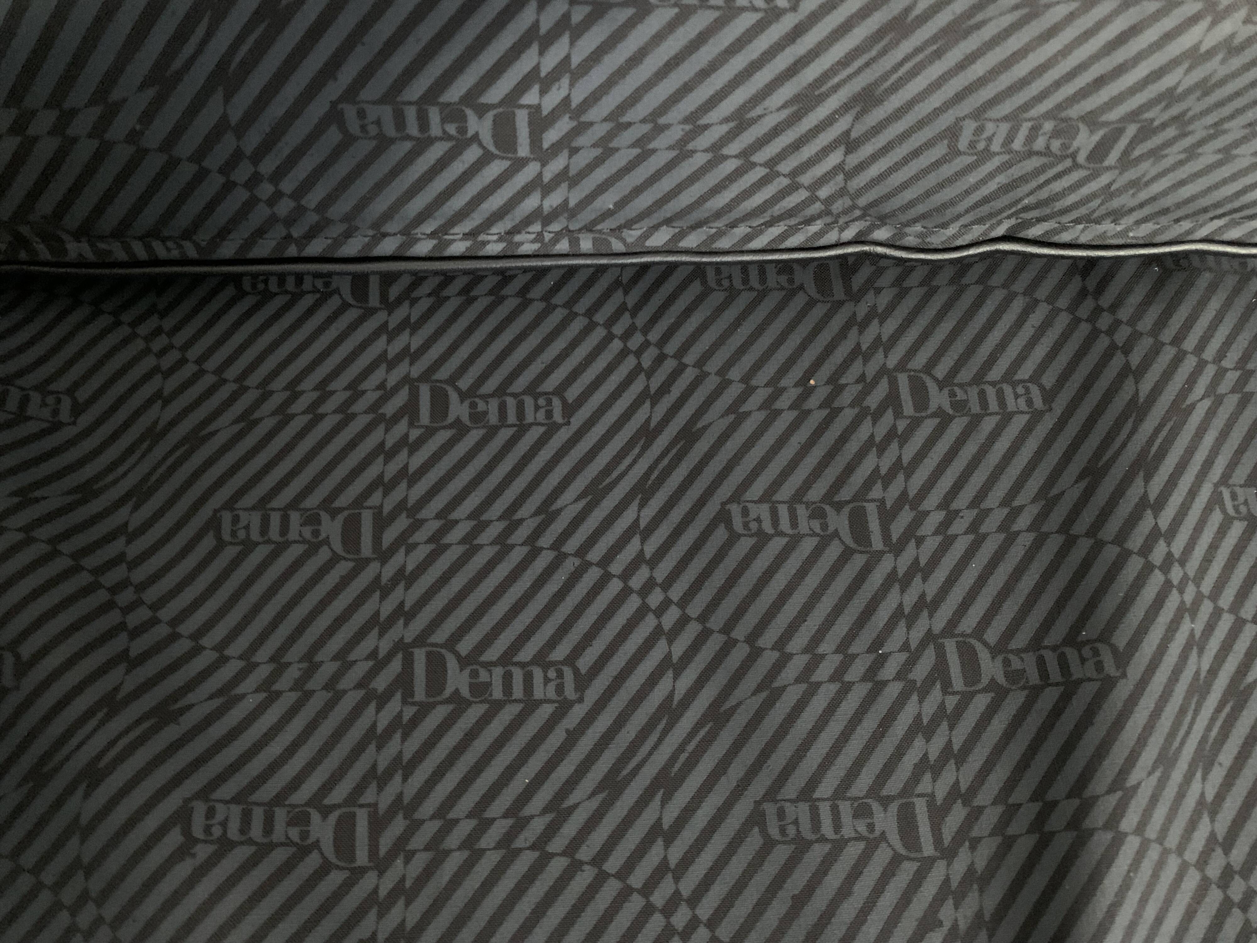 Canapé from the Italian brand DEMA