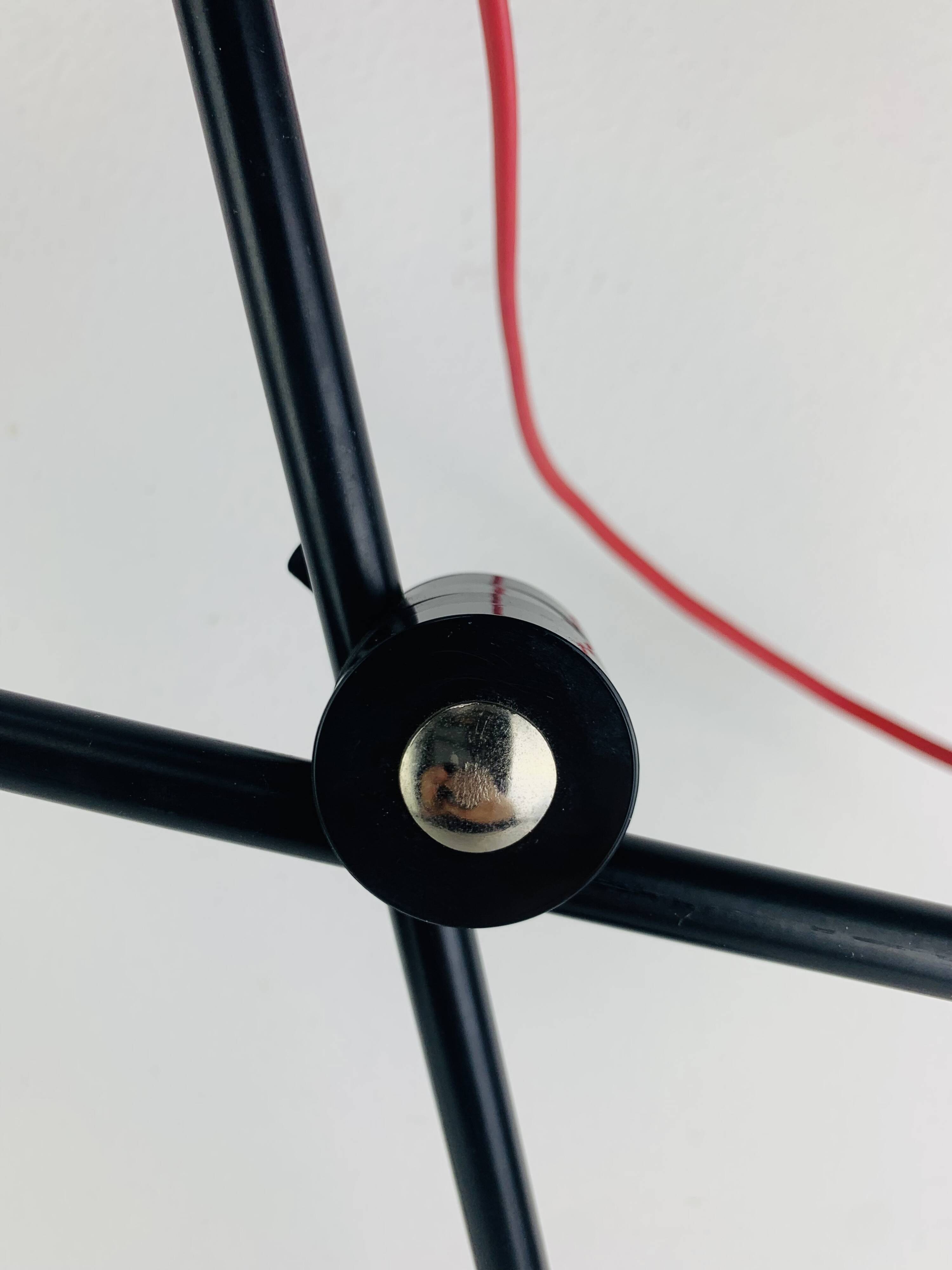 Lampe spot années 80, métal rouge et noir, vintage
