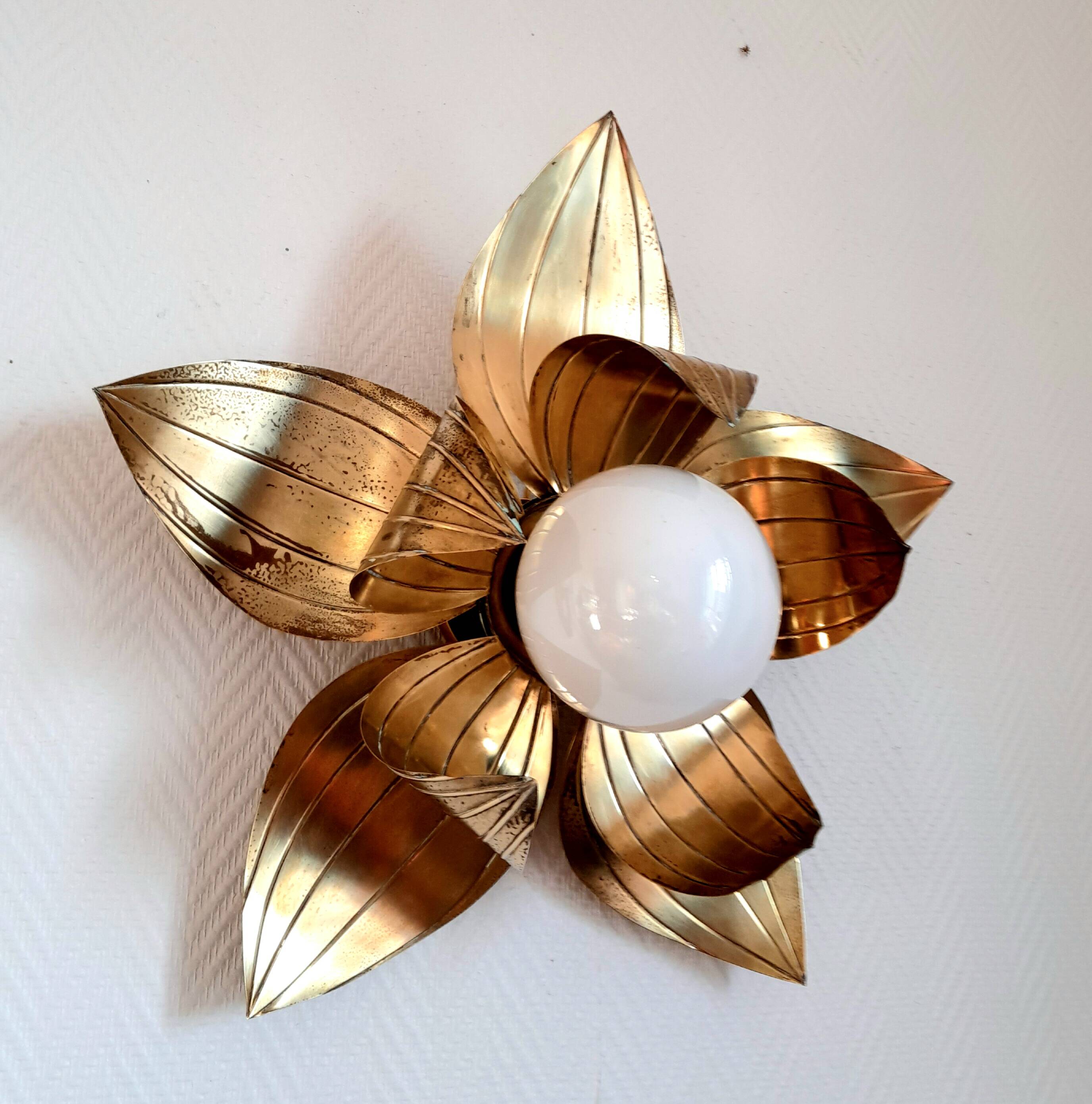 Large brass flower wall light, Jansen style, 1960