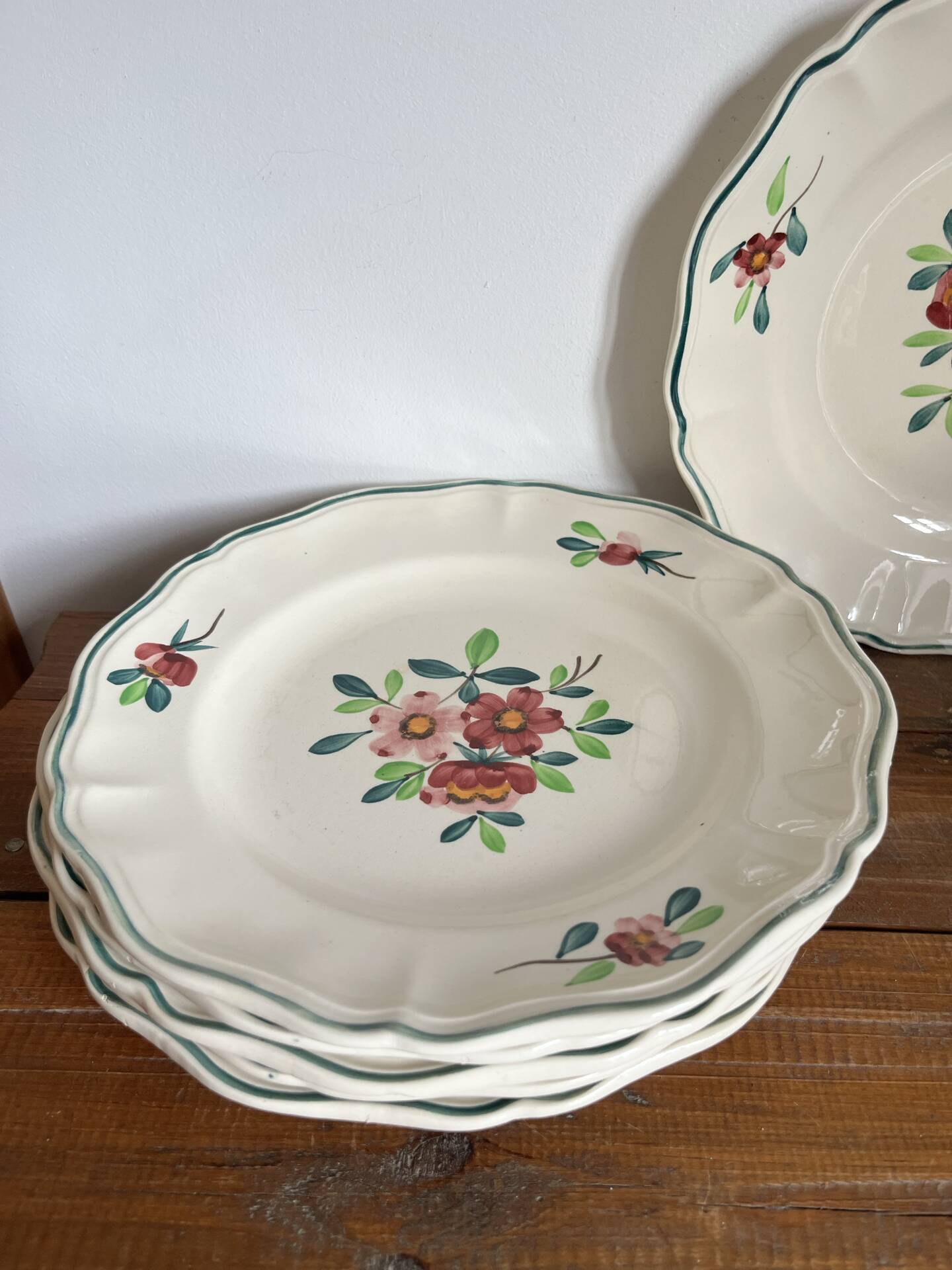 6 dinner plates