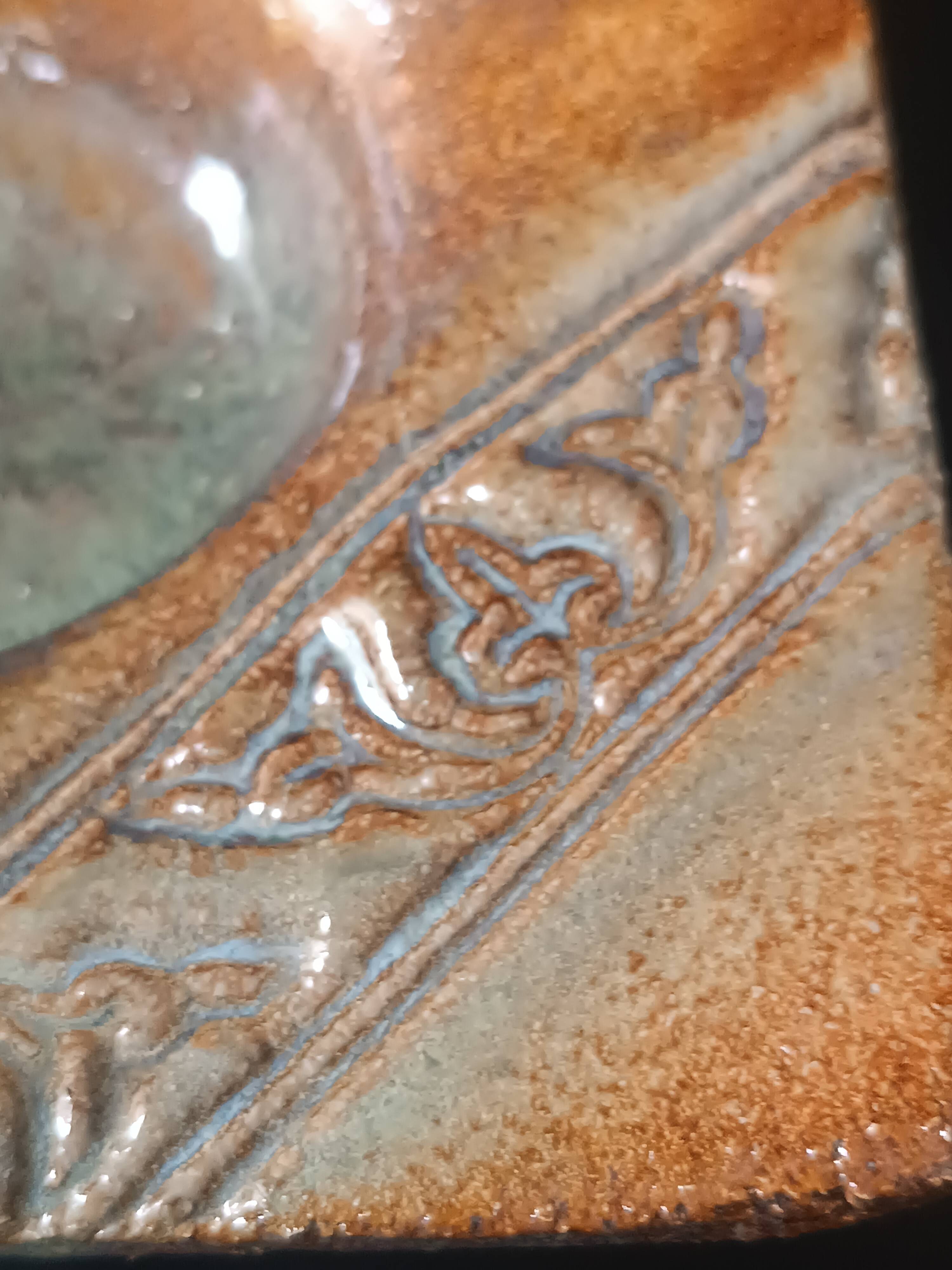 Vide poche en grès vernissé et sculpté signé vintage