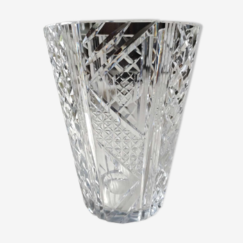 Vase vintage à col évasé en cristal taillé a décor de motifs géométriques/croisillons losanges