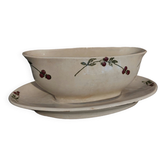 Old Somain gravy boat