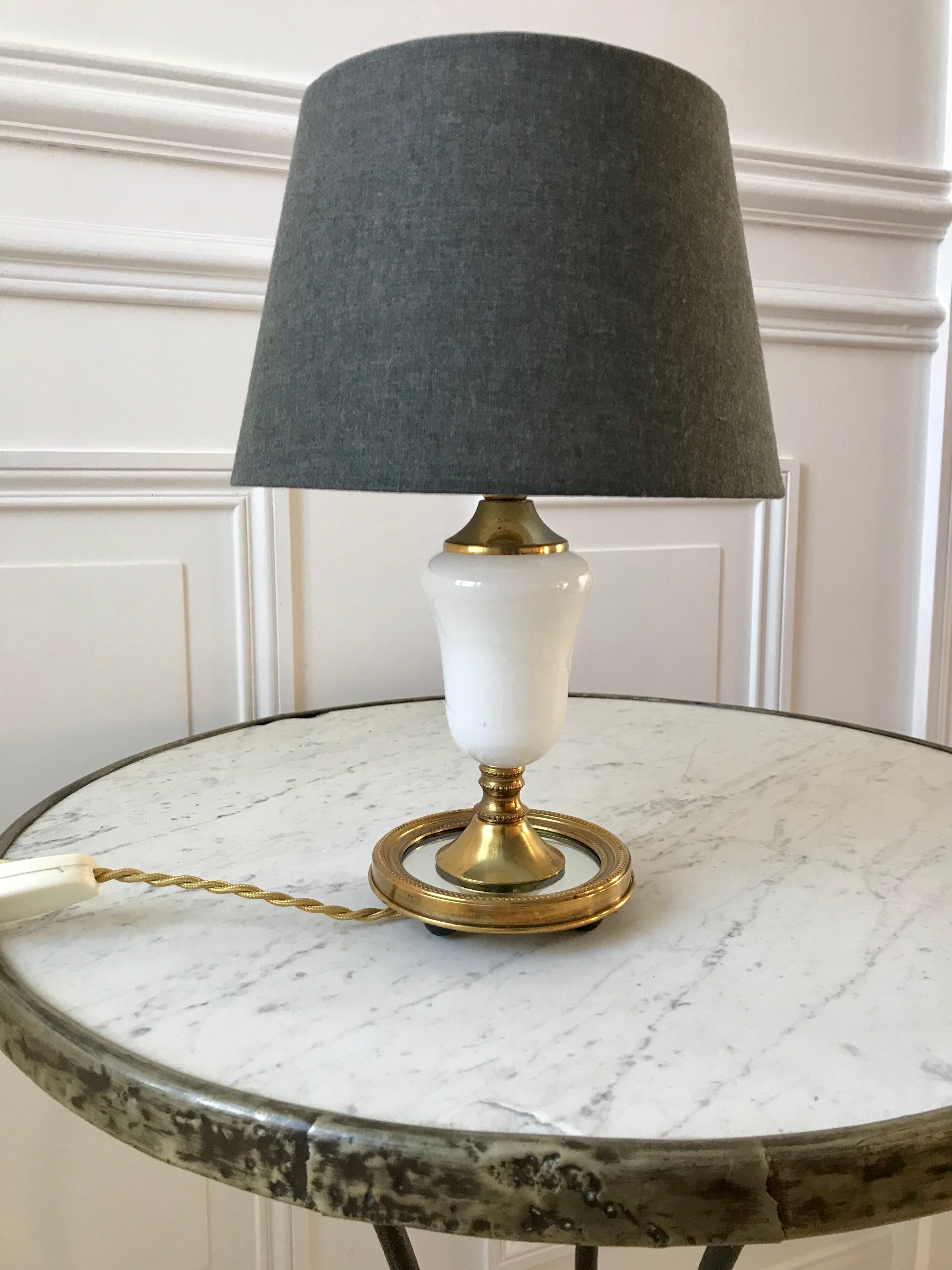 Table lamp in alabaster and brass 50s