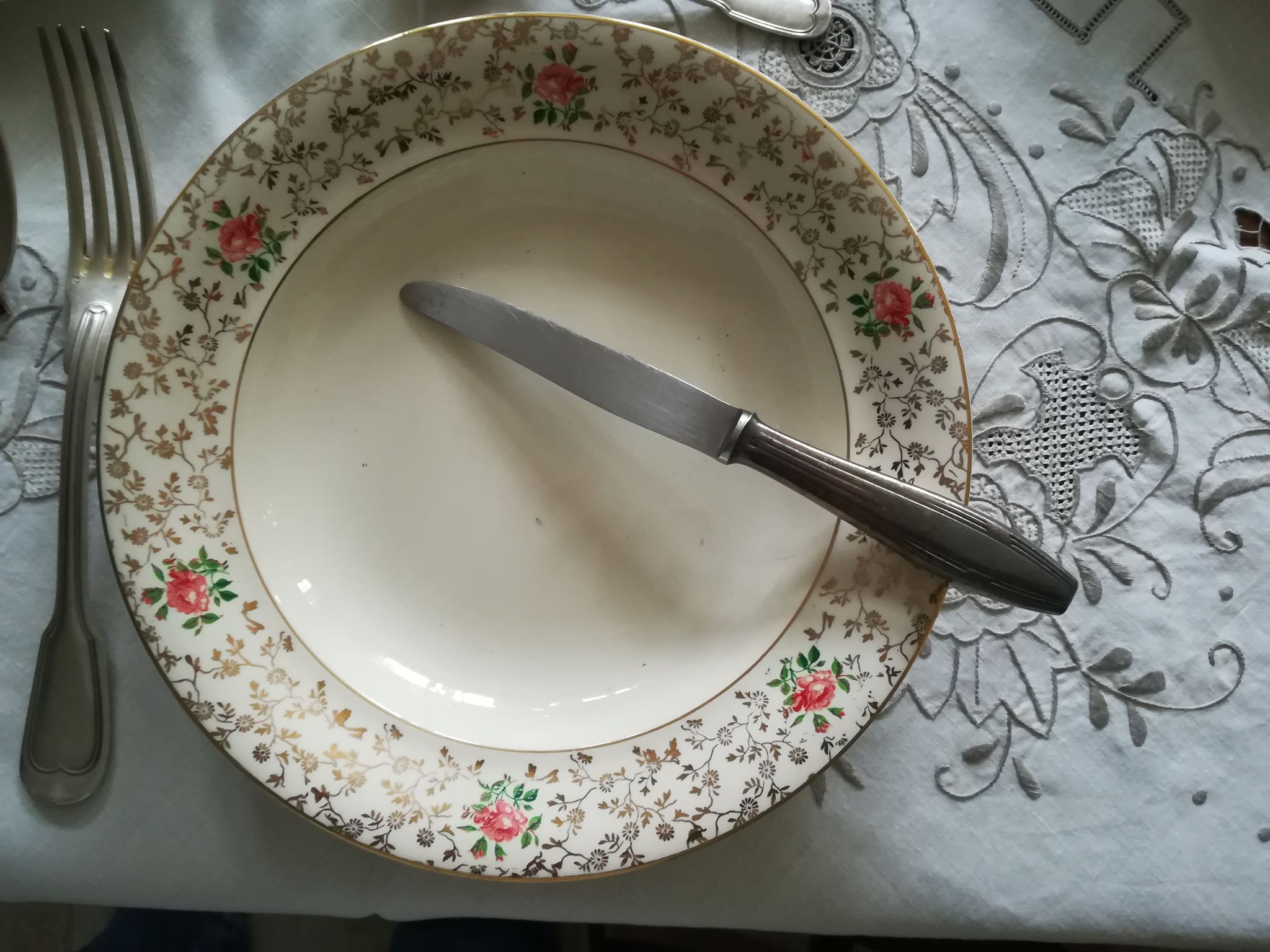 8 vintage Christofle knives in silver metal