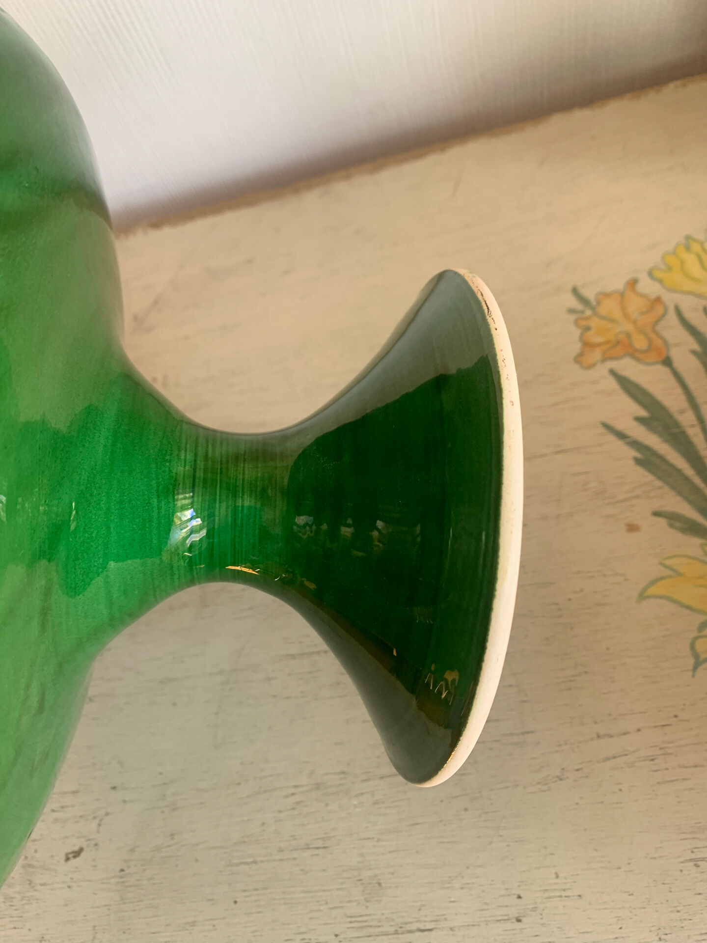 Cup on pedestal / Openwork compote in emerald green ceramic – Vi