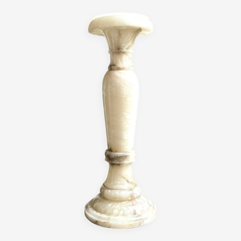 Column, alabaster saddle