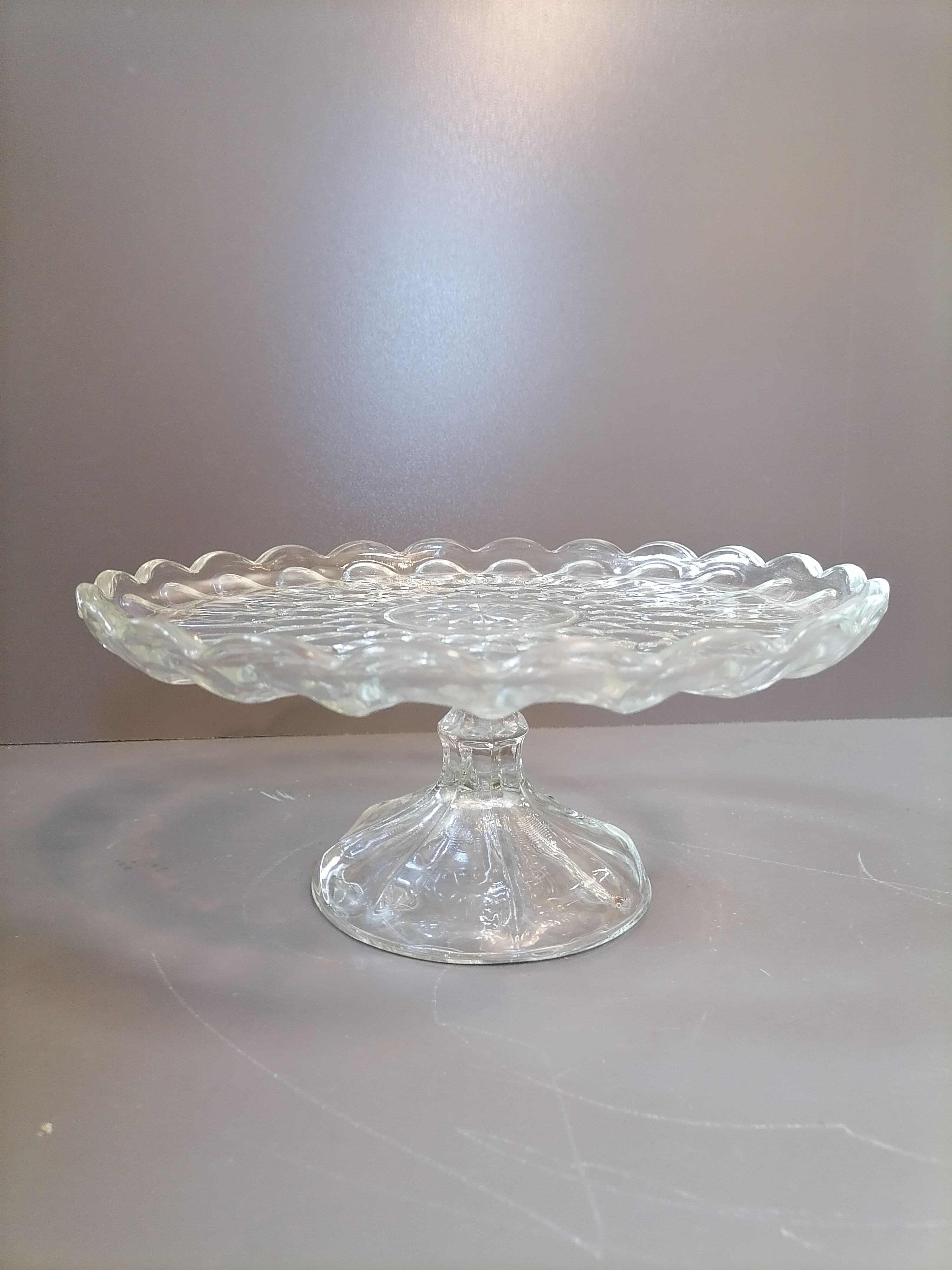 Compotier en verre moulé