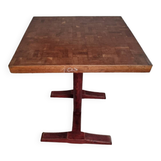 Square bistro table