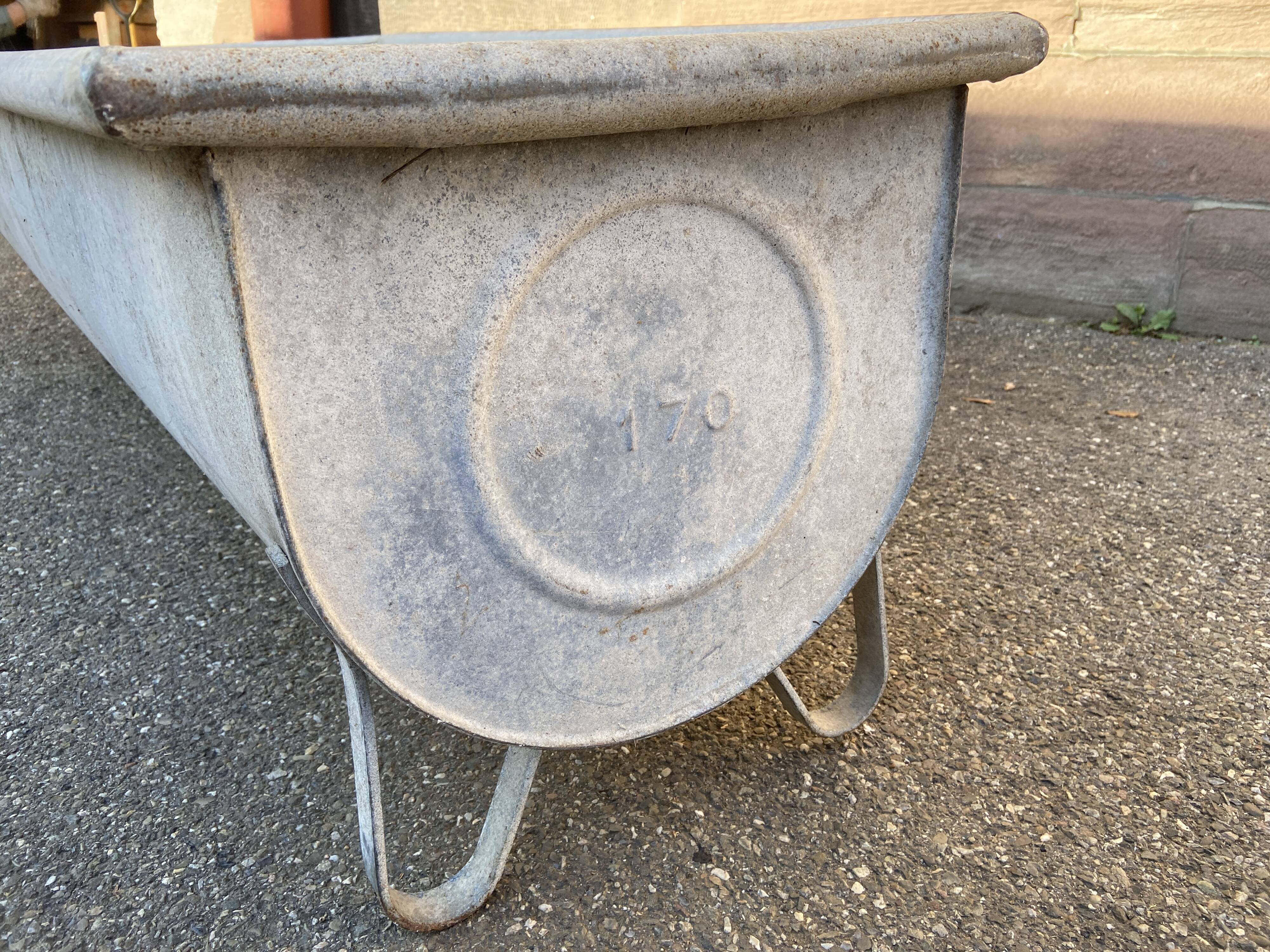 Vintage galvanized bathtub 300 liters