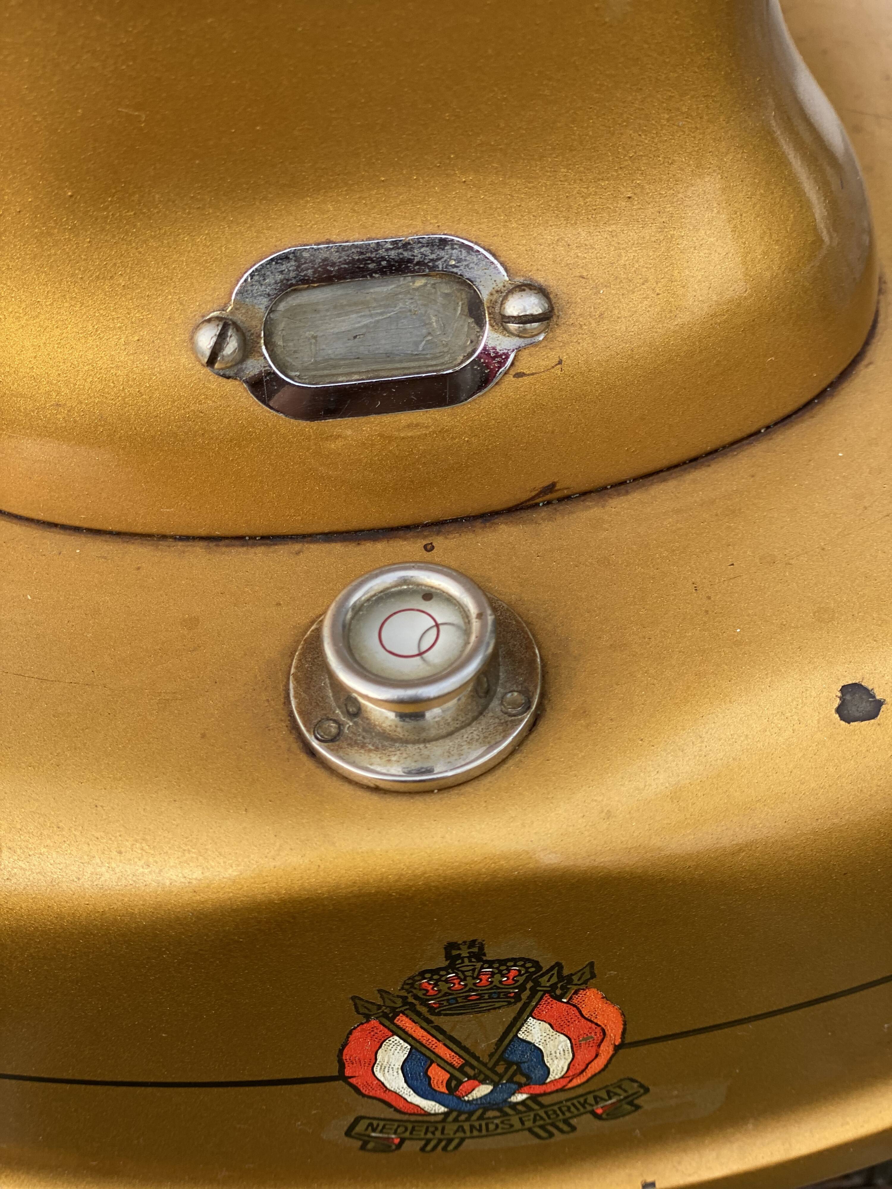 Vintage N.V. National Voorburg Weigh Scale