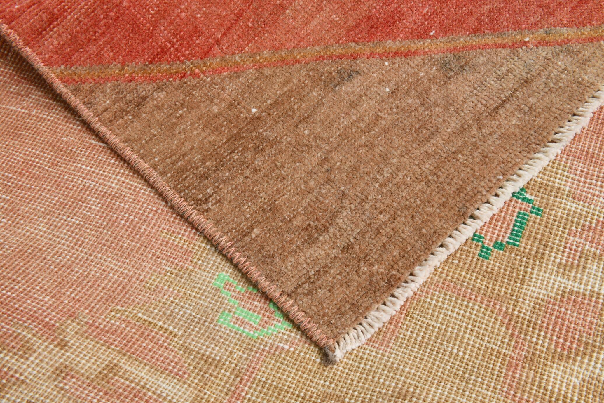 Red & Cream Classic Turkish Runner Rug, 75x296Cm