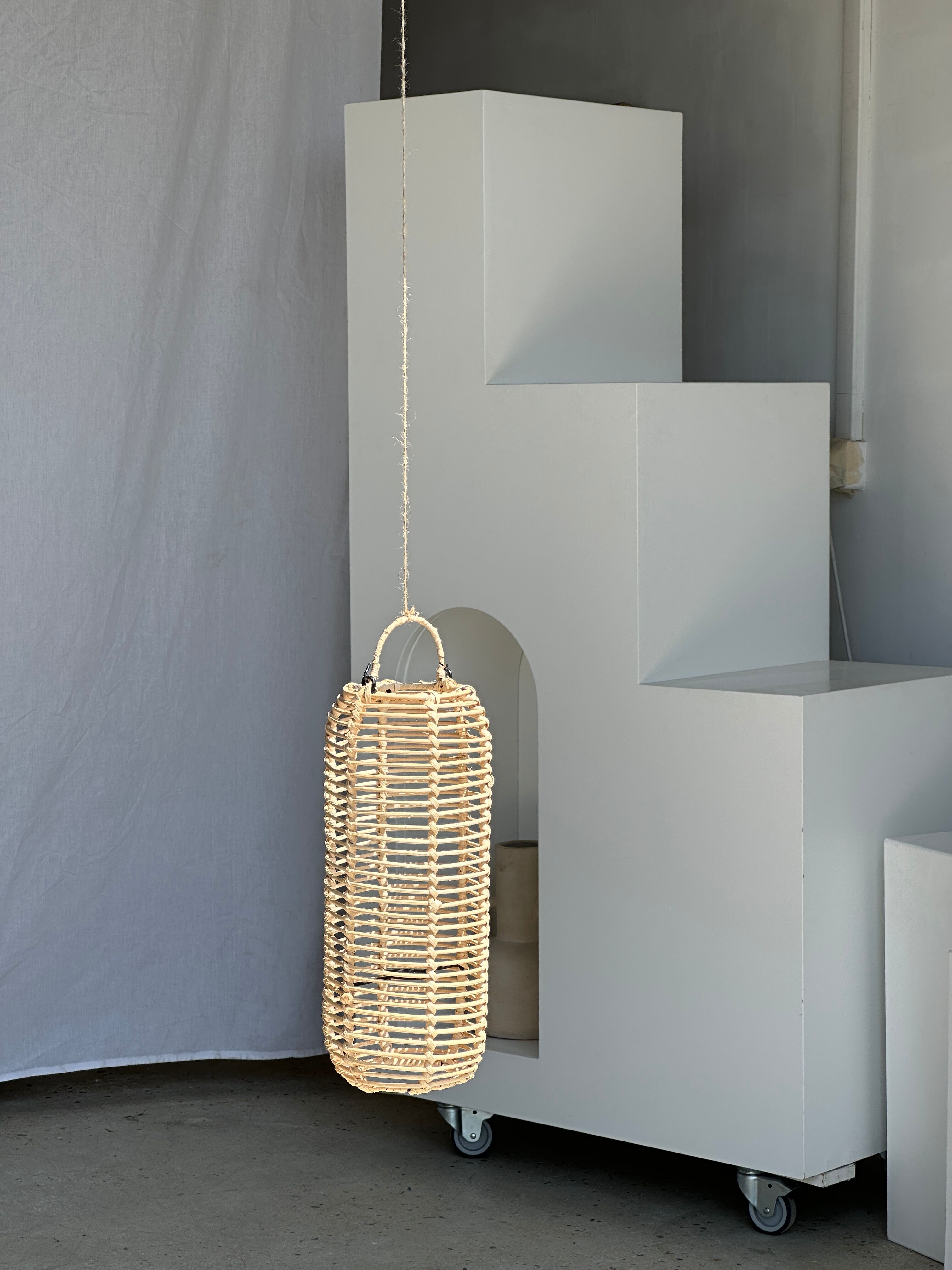 Small lantern-shaped rattan suspension H35 D15