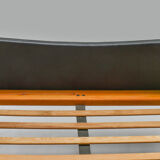 Lit double danois en teck du milieu du siècle avec tête de lit en rotin par Hans Wegner pour Getama