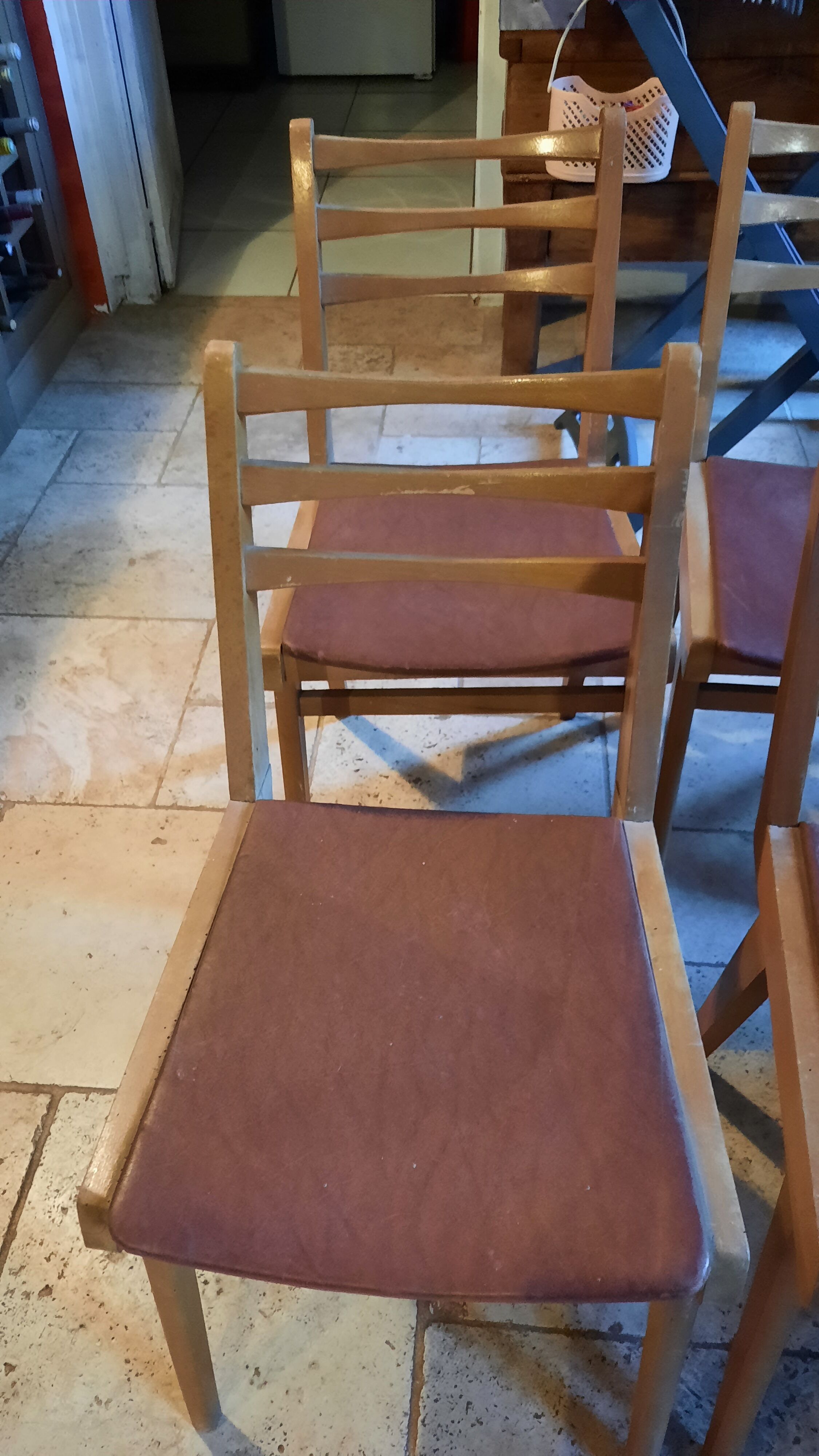 6 Scandinavian style chairs