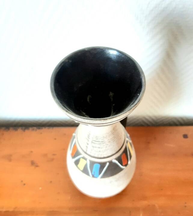 Graphic ceramic vase, West Germany, circa 1970