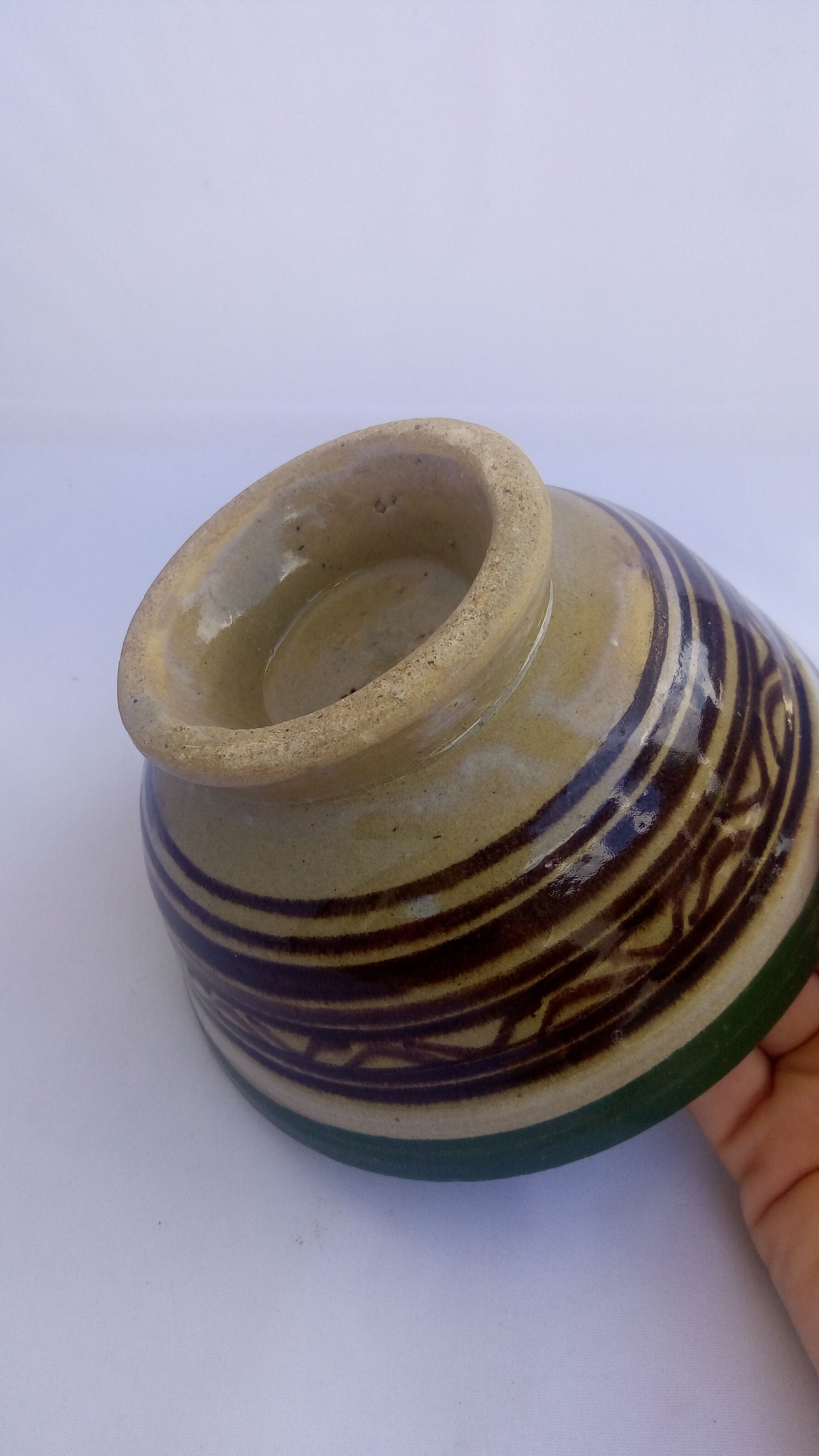 Berber bowl in earth with motifs