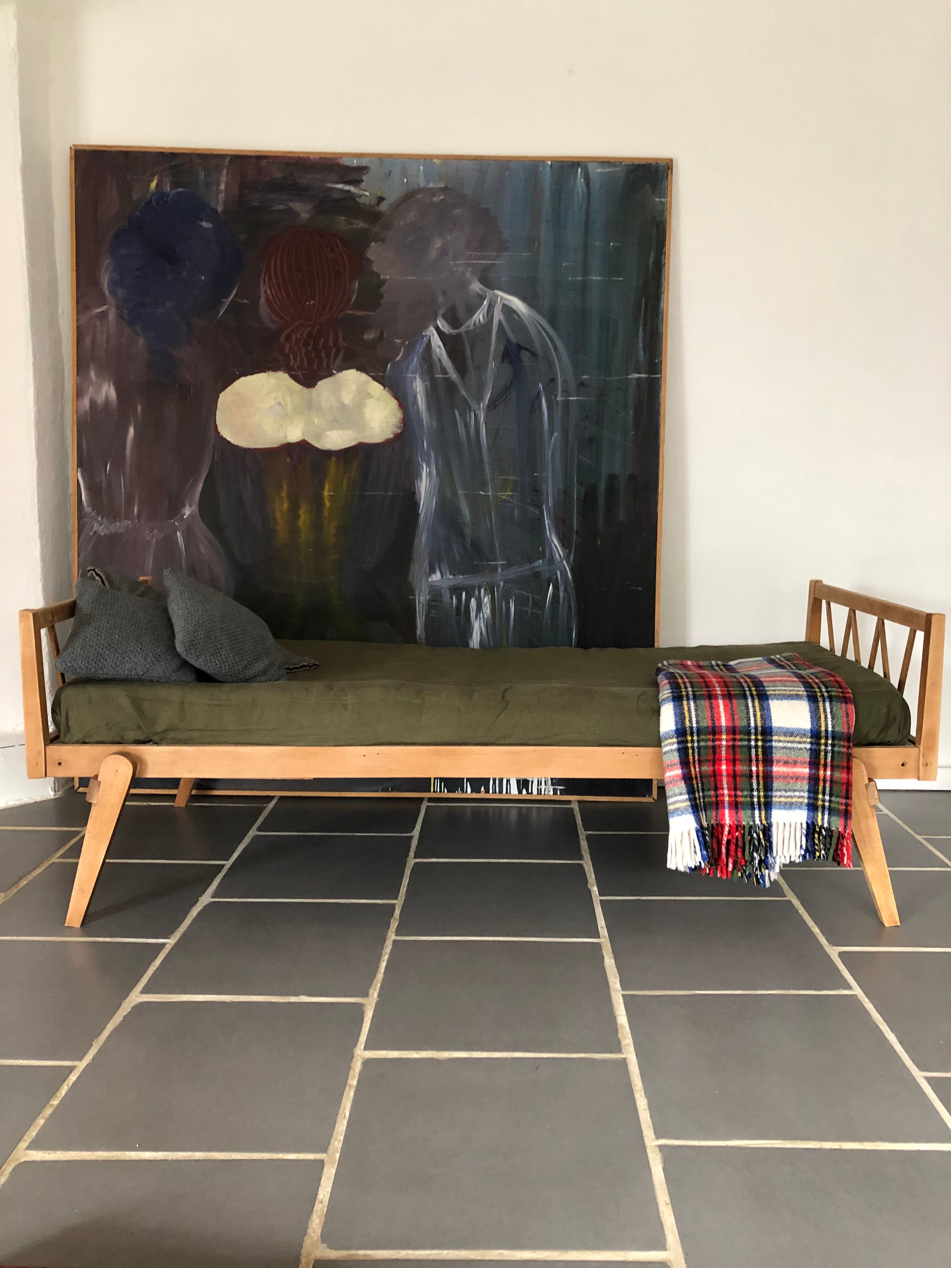 Resting bed braces reconstruction / vintage midcentury