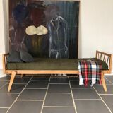 Resting bed braces reconstruction / vintage midcentury