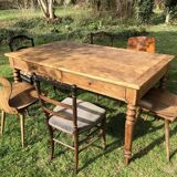 Farm table