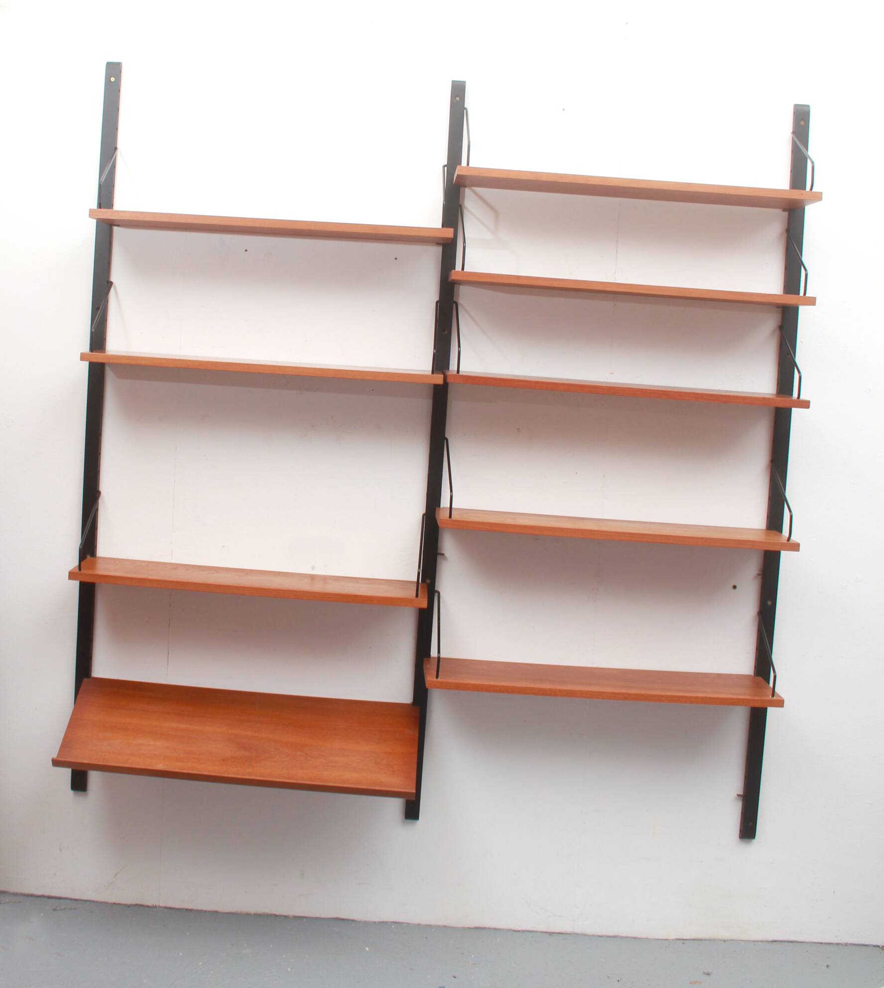 1960s wall unit in teak, Poul Cadovius