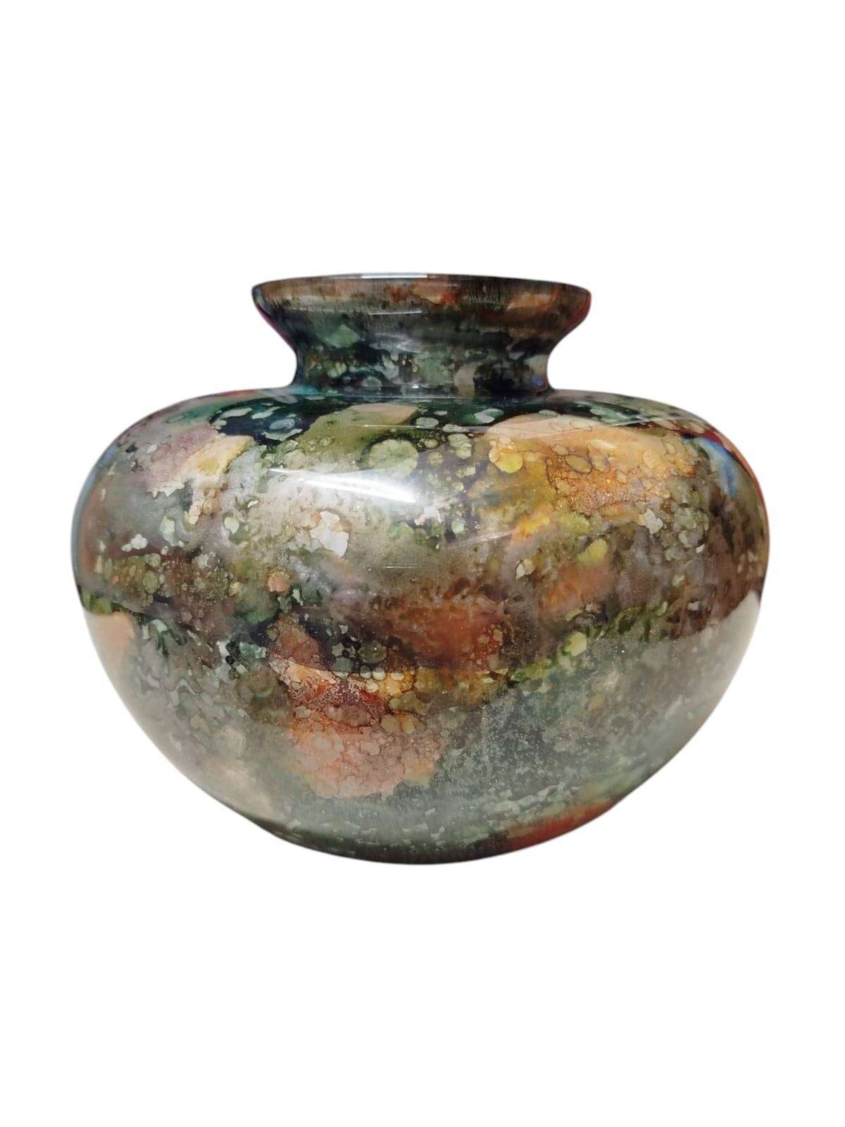 Lacquered glass vase