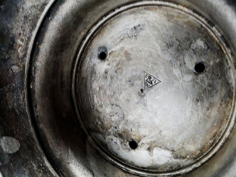 Plat à colonnes du 20ème siècle d'Elw, Pologne