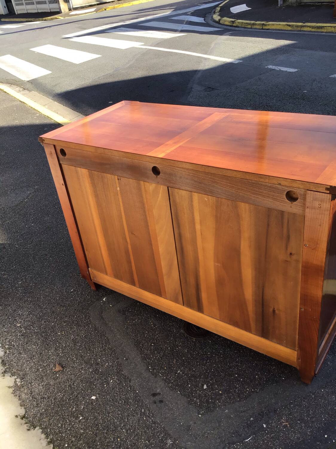 Commode roche bobois en bois massif patine